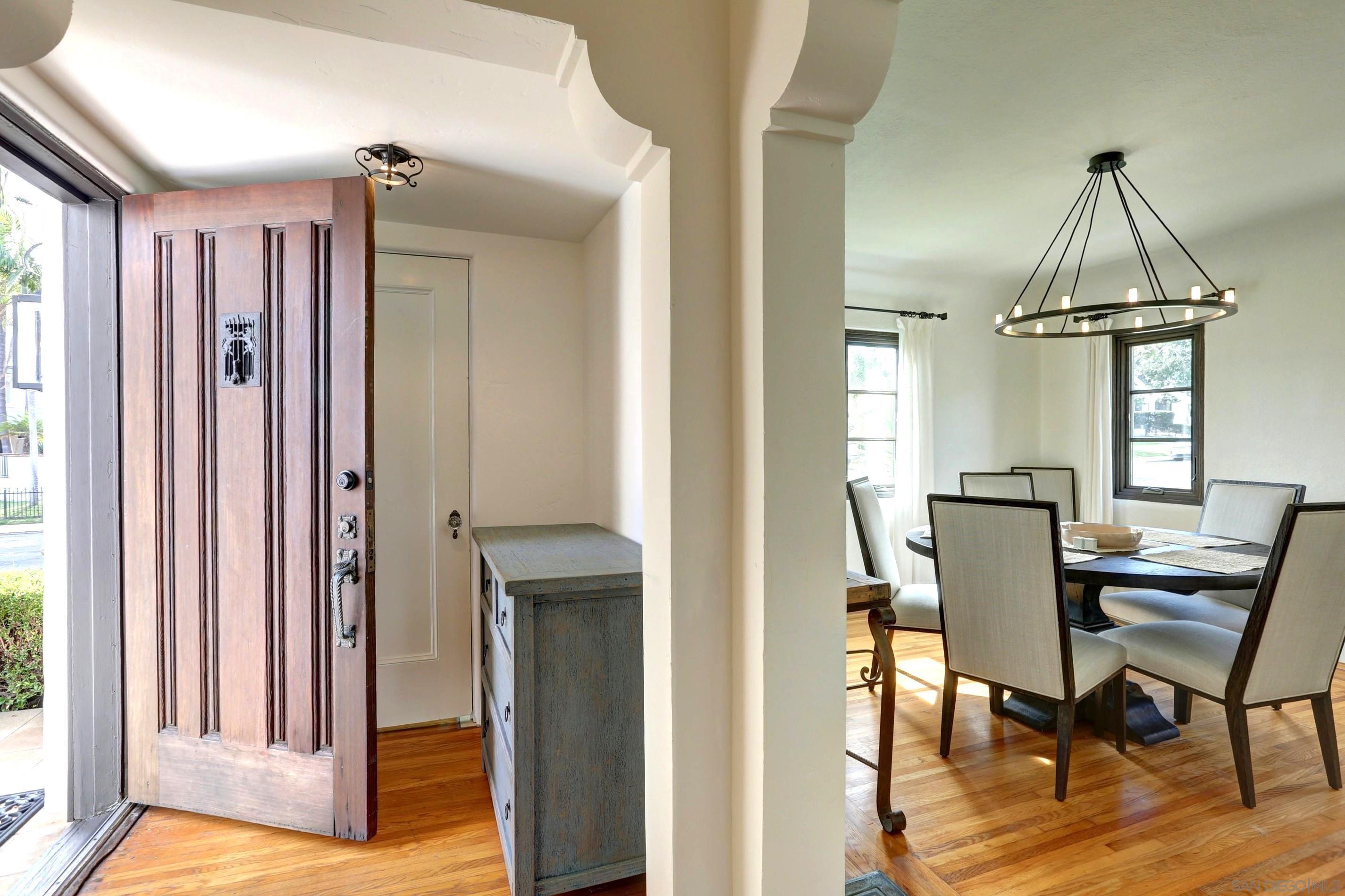 Detail Gallery Image 6 of 26 For 3316  Freeman St, San Diego,  CA 92106 - 3 Beds | 2 Baths