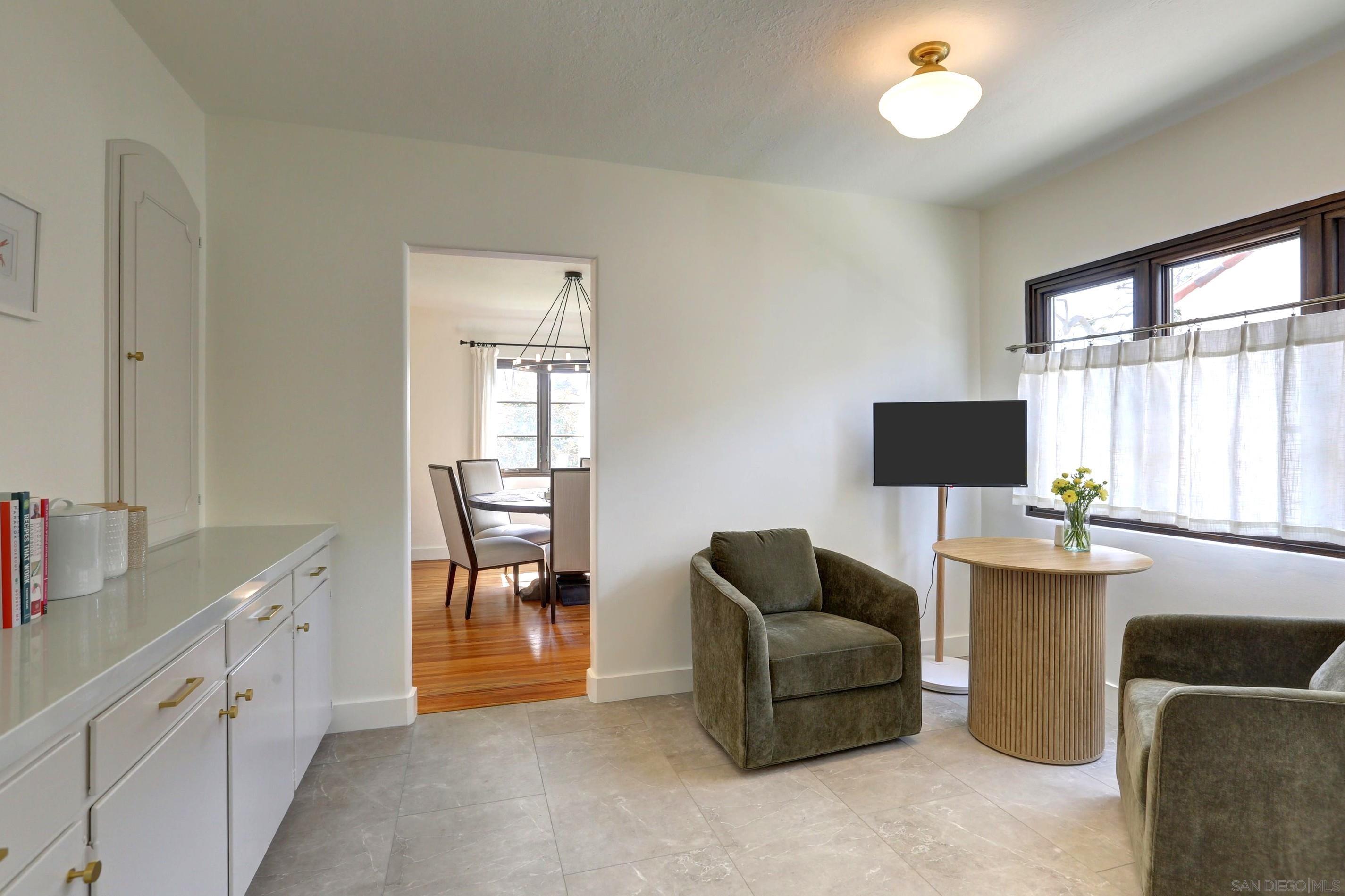 Detail Gallery Image 10 of 26 For 3316  Freeman St, San Diego,  CA 92106 - 3 Beds | 2 Baths