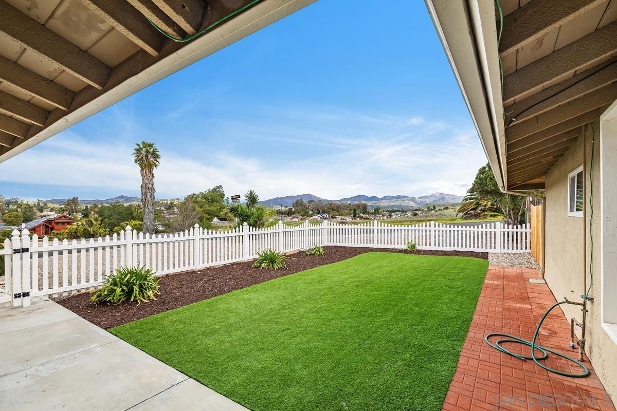 Detail Gallery Image 7 of 39 For 12545  Buckskin Trail, Poway,  CA 92064 - 4 Beds | 2 Baths