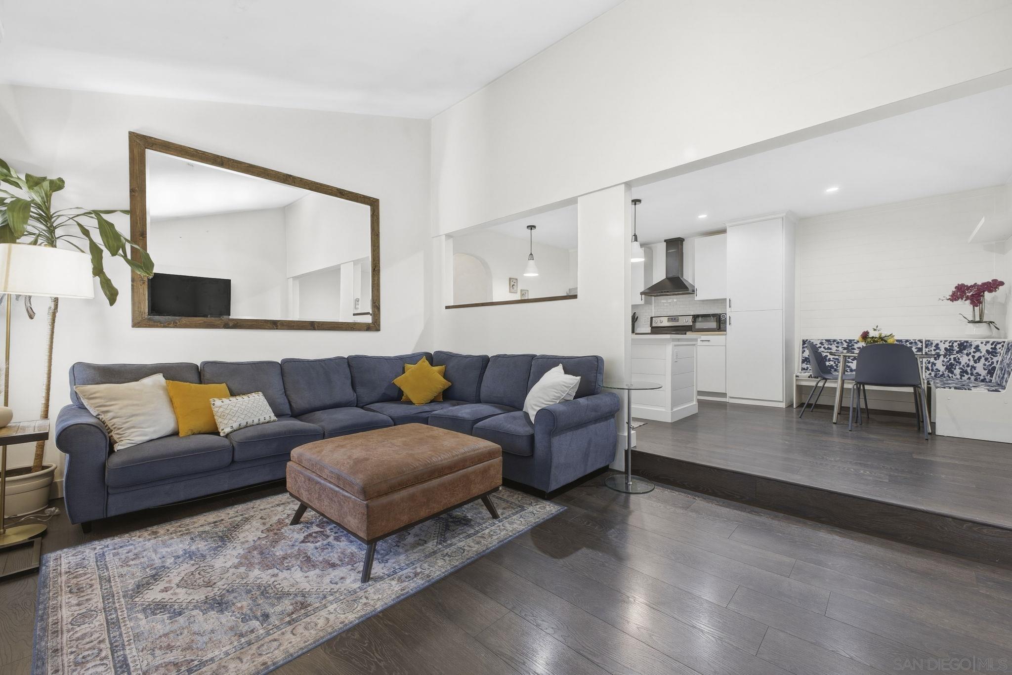 Front Image Thumbnail for SD260004593