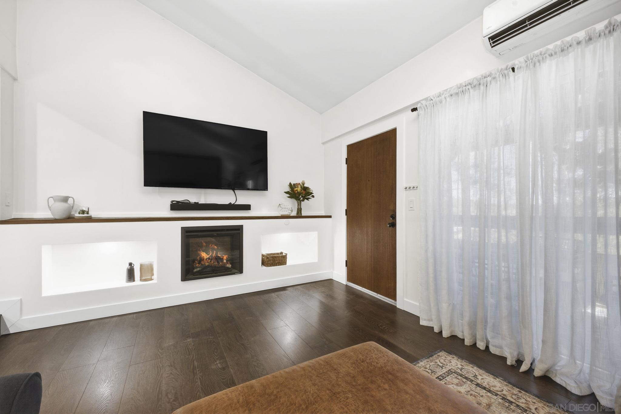 Detail Gallery Image 14 of 51 For 13788  Ruette Le Parc  #D,  Del Mar,  CA 92014 - 1 Beds | 1 Baths