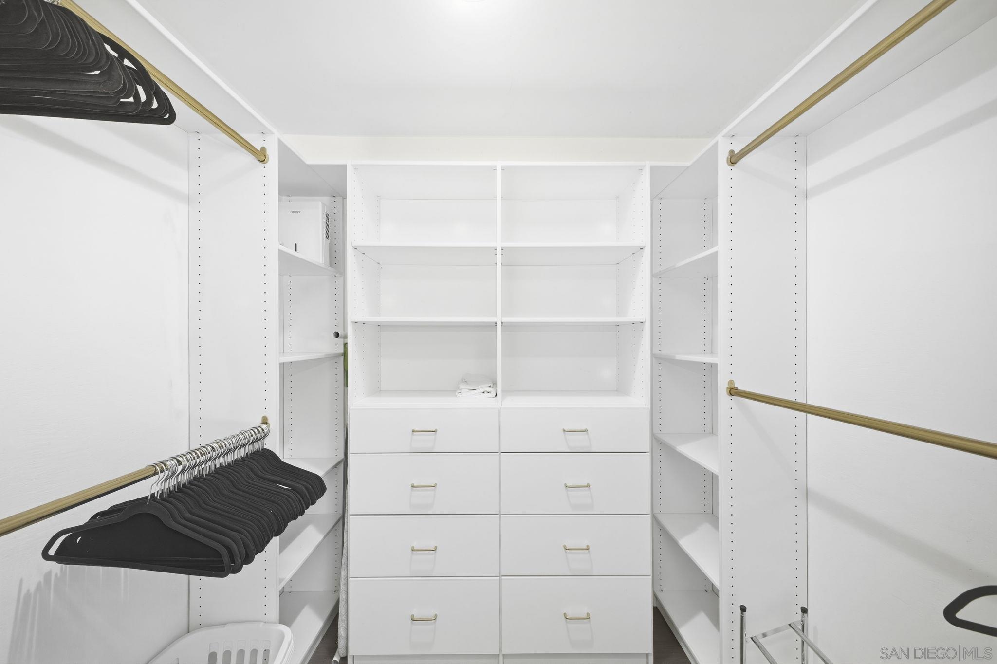 Detail Gallery Image 31 of 51 For 13788  Ruette Le Parc  #D,  Del Mar,  CA 92014 - 1 Beds | 1 Baths