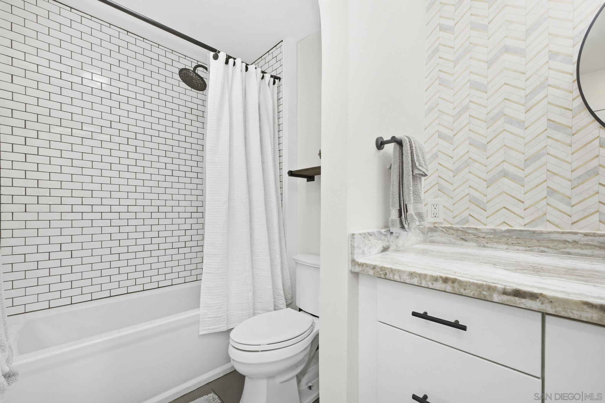 Detail Gallery Image 33 of 51 For 13788  Ruette Le Parc  #D,  Del Mar,  CA 92014 - 1 Beds | 1 Baths