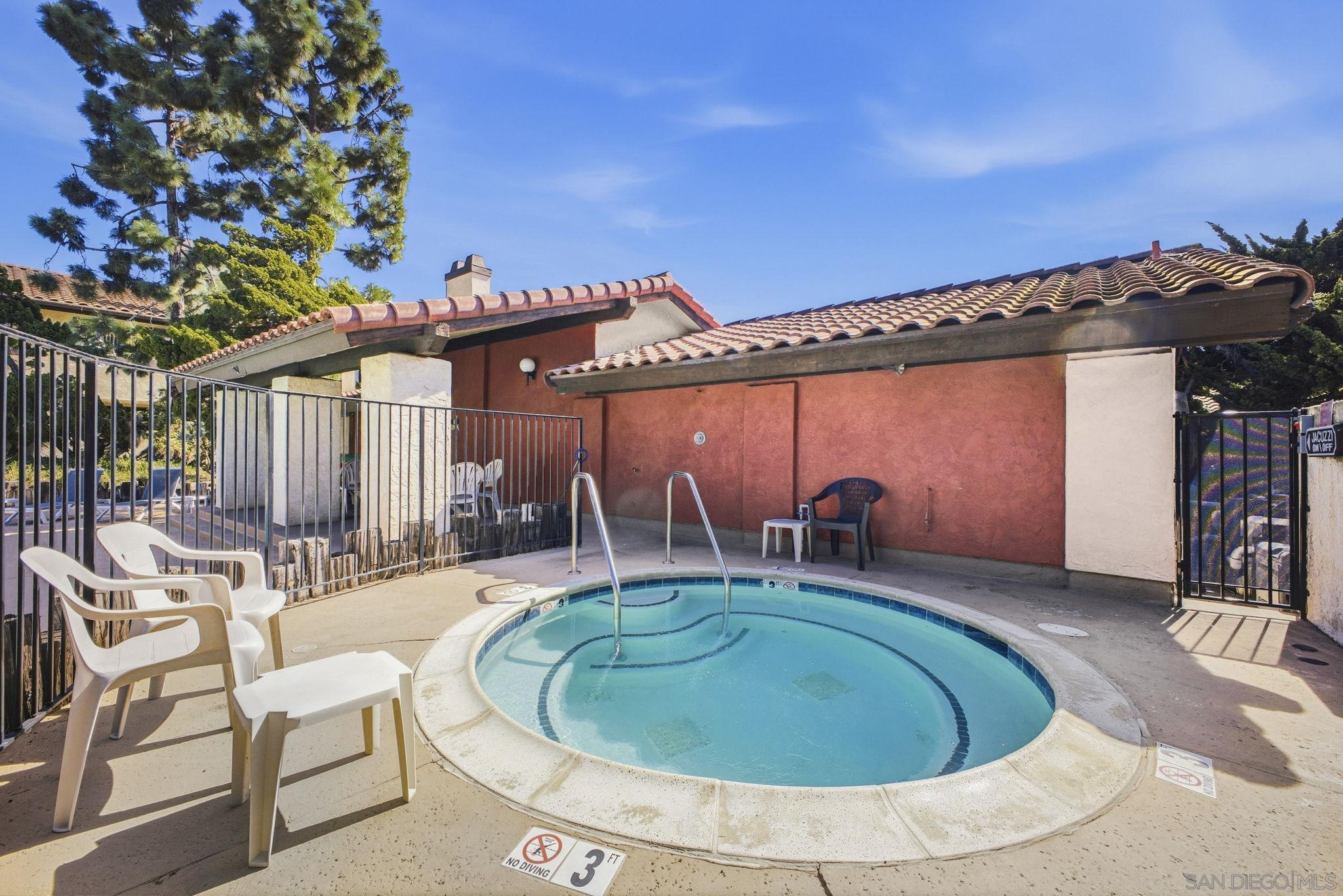 Detail Gallery Image 43 of 51 For 13788  Ruette Le Parc  #D,  Del Mar,  CA 92014 - 1 Beds | 1 Baths