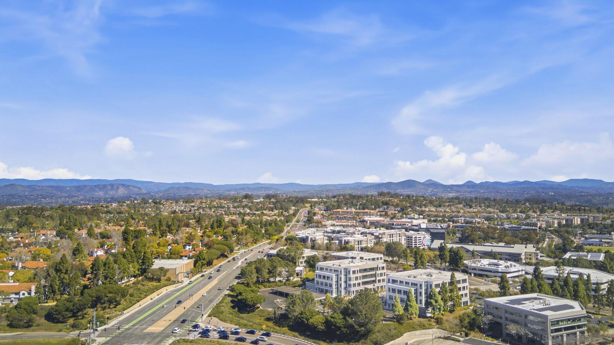 Detail Gallery Image 7 of 51 For 13788  Ruette Le Parc  #D,  Del Mar,  CA 92014 - 1 Beds | 1 Baths