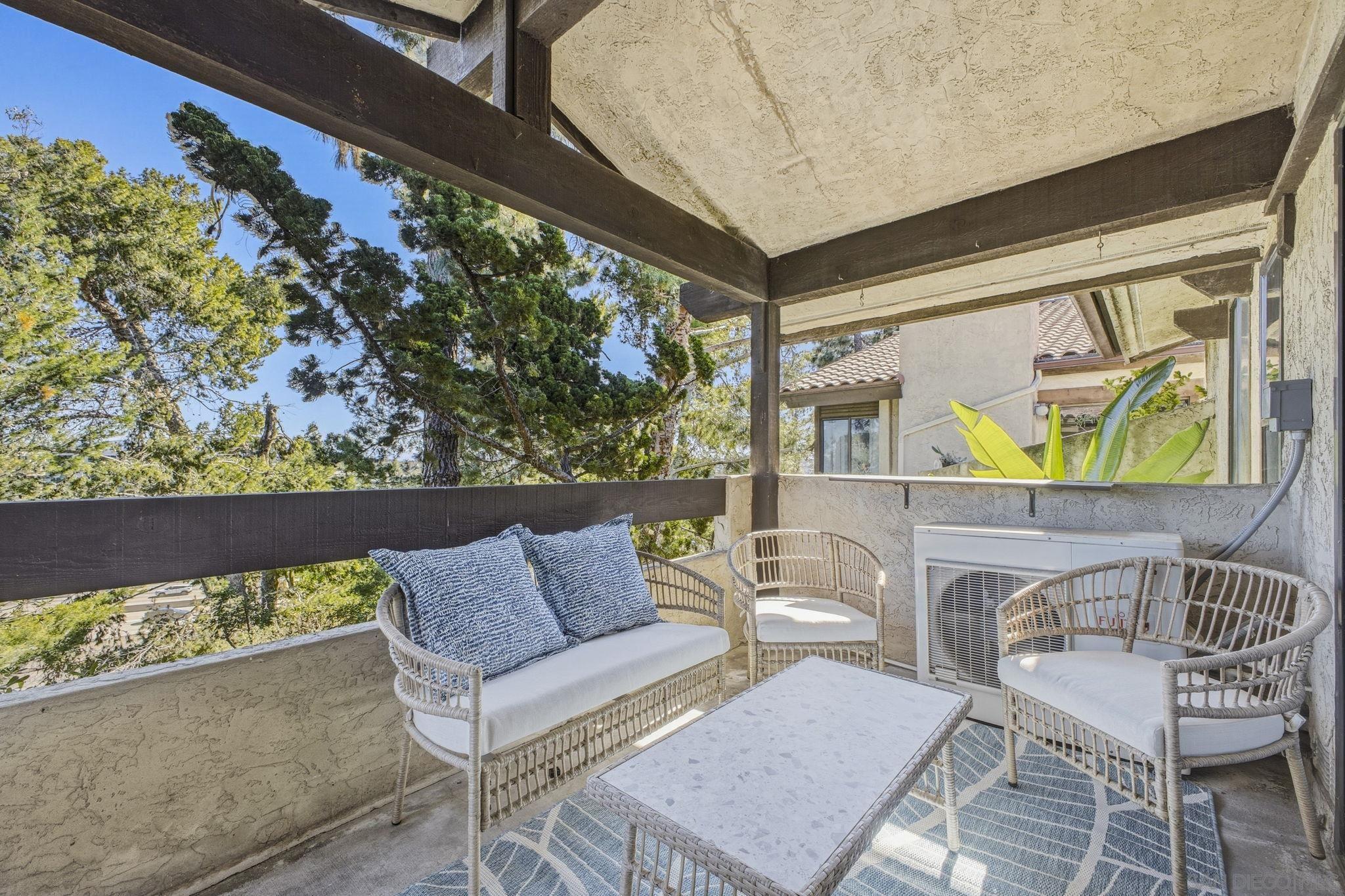 Detail Gallery Image 9 of 51 For 13788  Ruette Le Parc  #D,  Del Mar,  CA 92014 - 1 Beds | 1 Baths