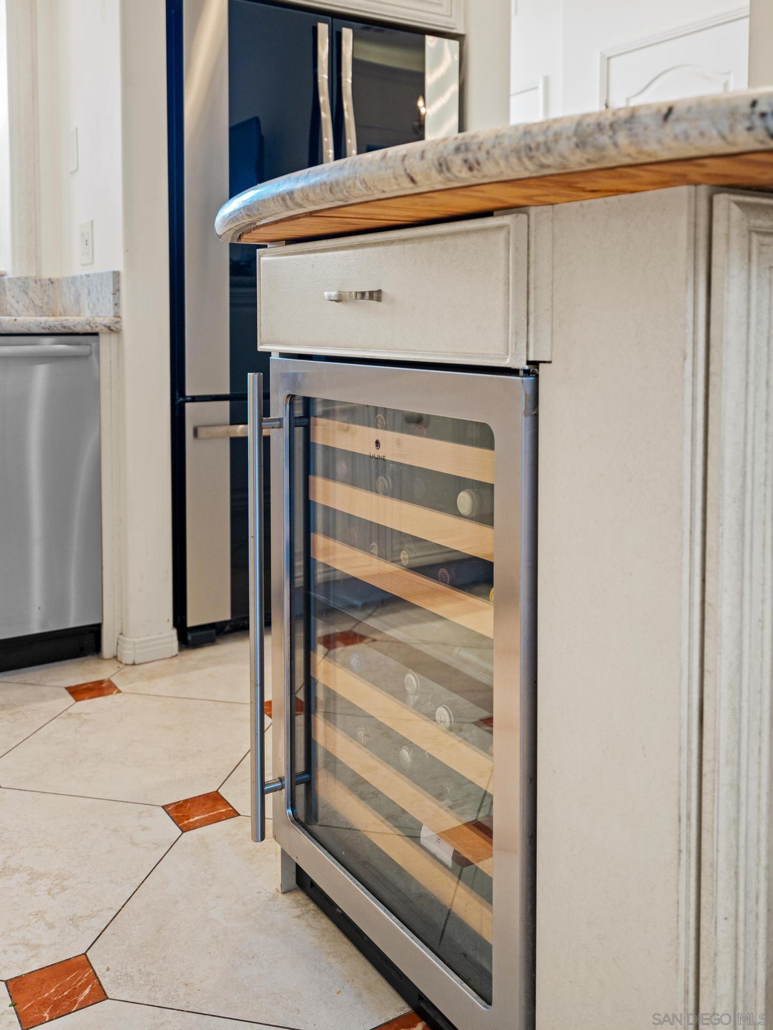 Detail Gallery Image 16 of 67 For 7337  Draper Ave, La Jolla,  CA 92037 - 3 Beds | 3 Baths