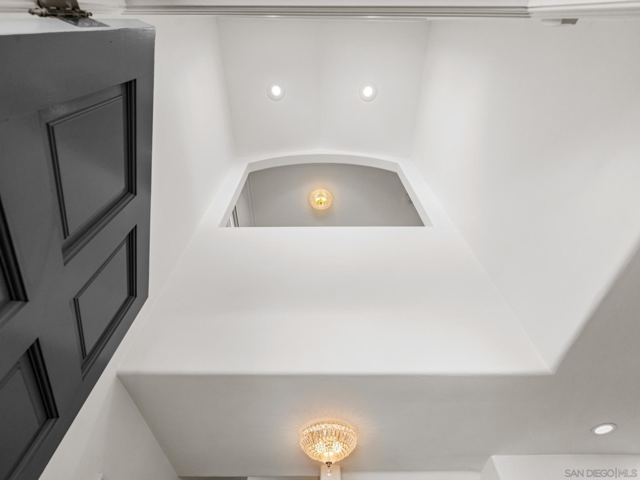 Detail Gallery Image 10 of 67 For 7337  Draper Ave, La Jolla,  CA 92037 - 3 Beds | 3 Baths