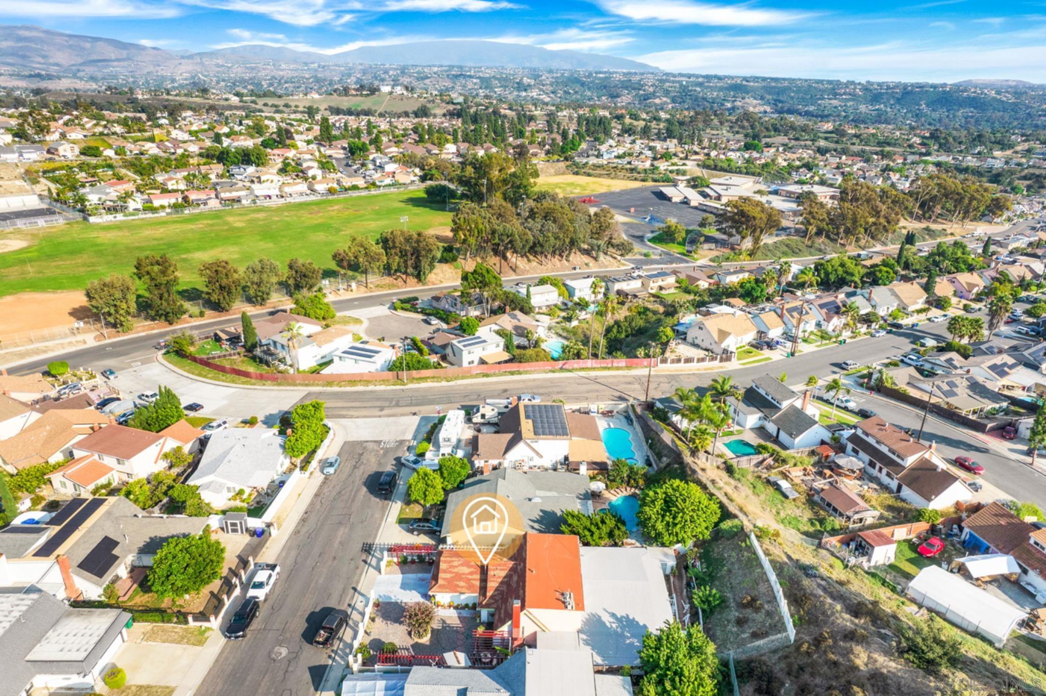 Detail Gallery Image 2 of 30 For 6481  Viewpoint Drive, San Diego,  CA 92139 - 4 Beds | 2/1 Baths