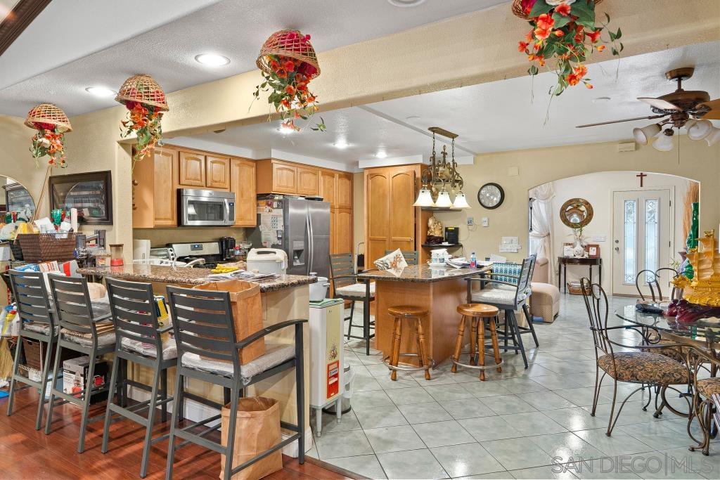 Detail Gallery Image 21 of 30 For 6481  Viewpoint Drive, San Diego,  CA 92139 - 4 Beds | 2/1 Baths