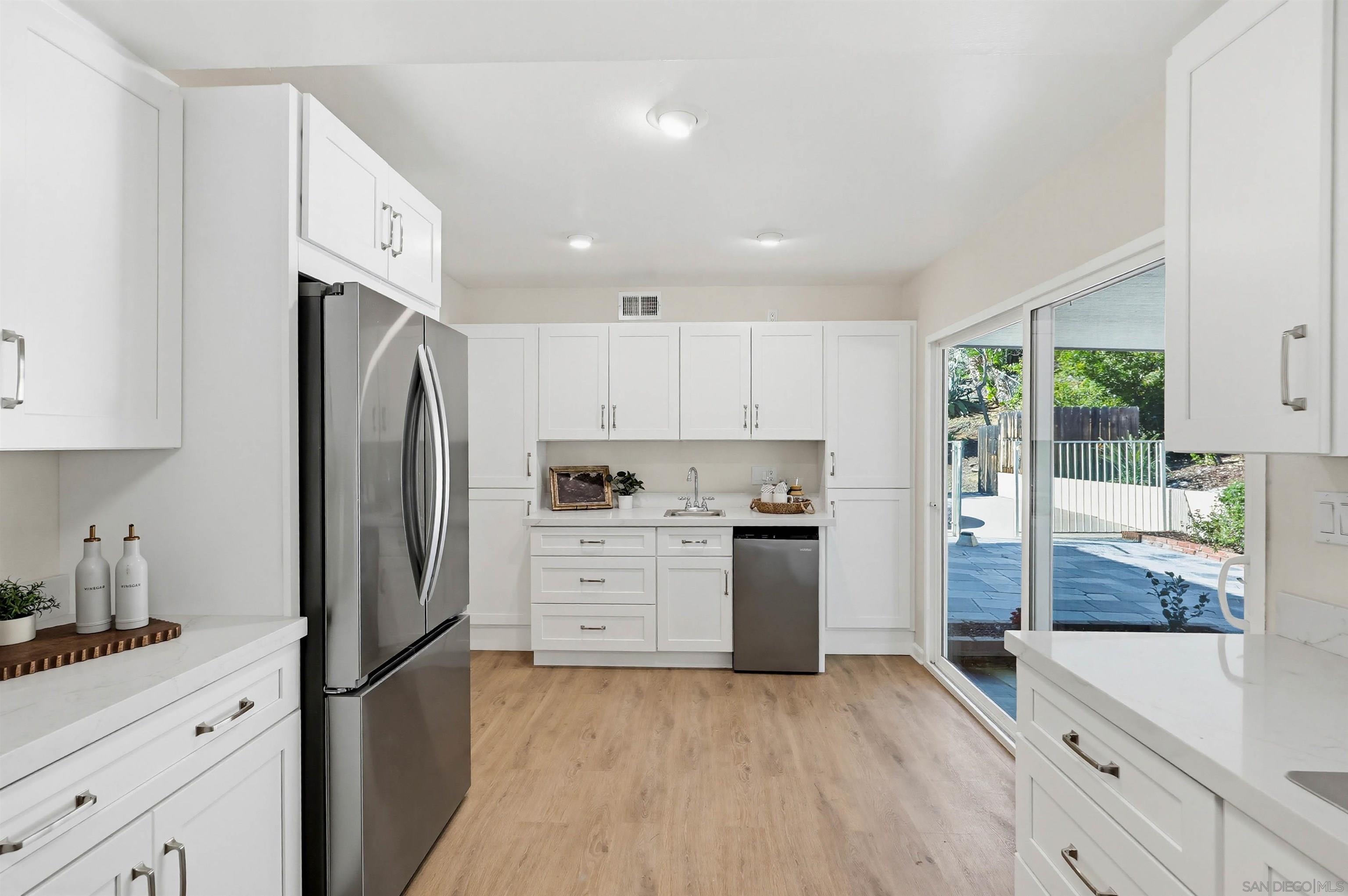 Detail Gallery Image 15 of 41 For 7422  Conestoga Way, San Diego,  CA 92120 - 4 Beds | 2 Baths