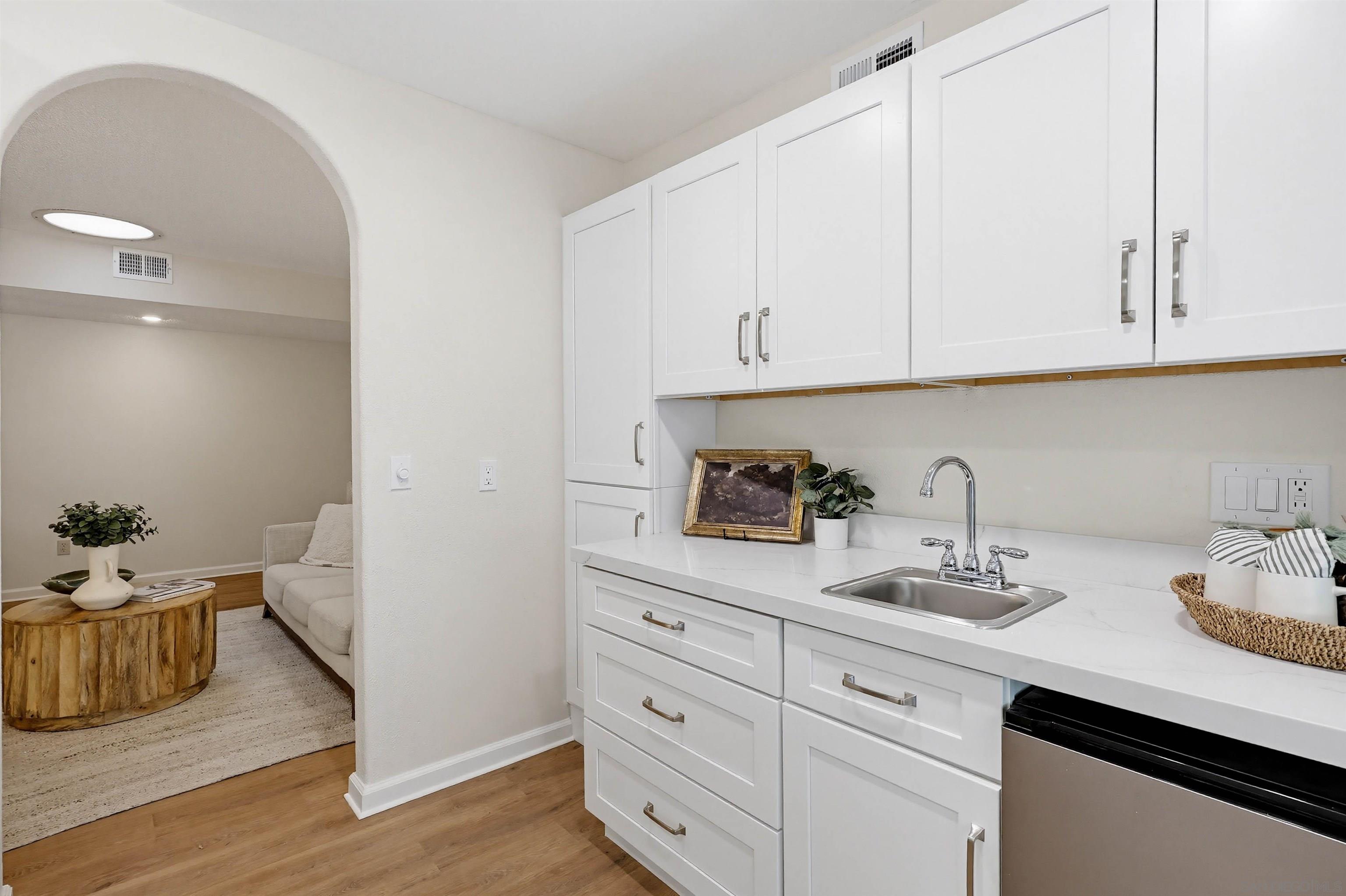 Detail Gallery Image 20 of 41 For 7422  Conestoga Way, San Diego,  CA 92120 - 4 Beds | 2 Baths