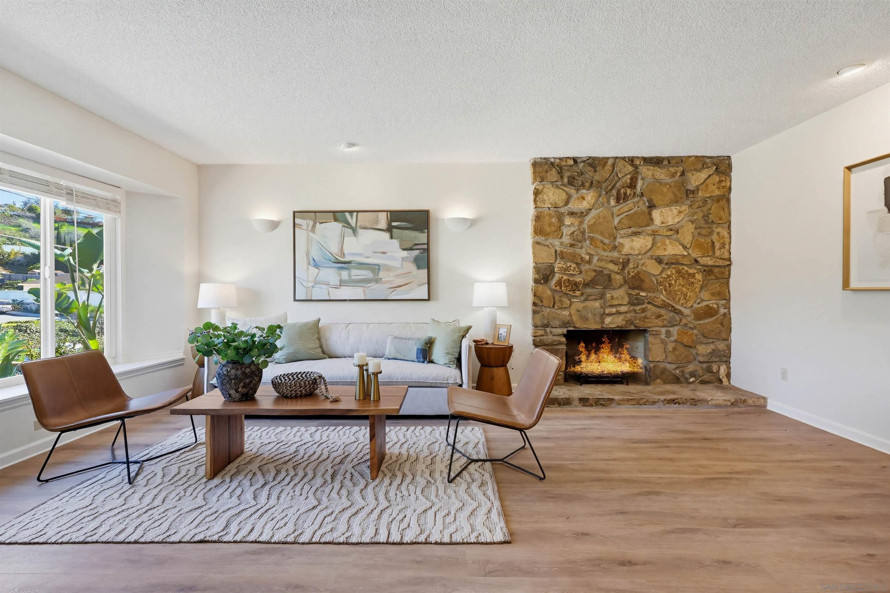 Detail Gallery Image 9 of 41 For 7422  Conestoga Way, San Diego,  CA 92120 - 4 Beds | 2 Baths