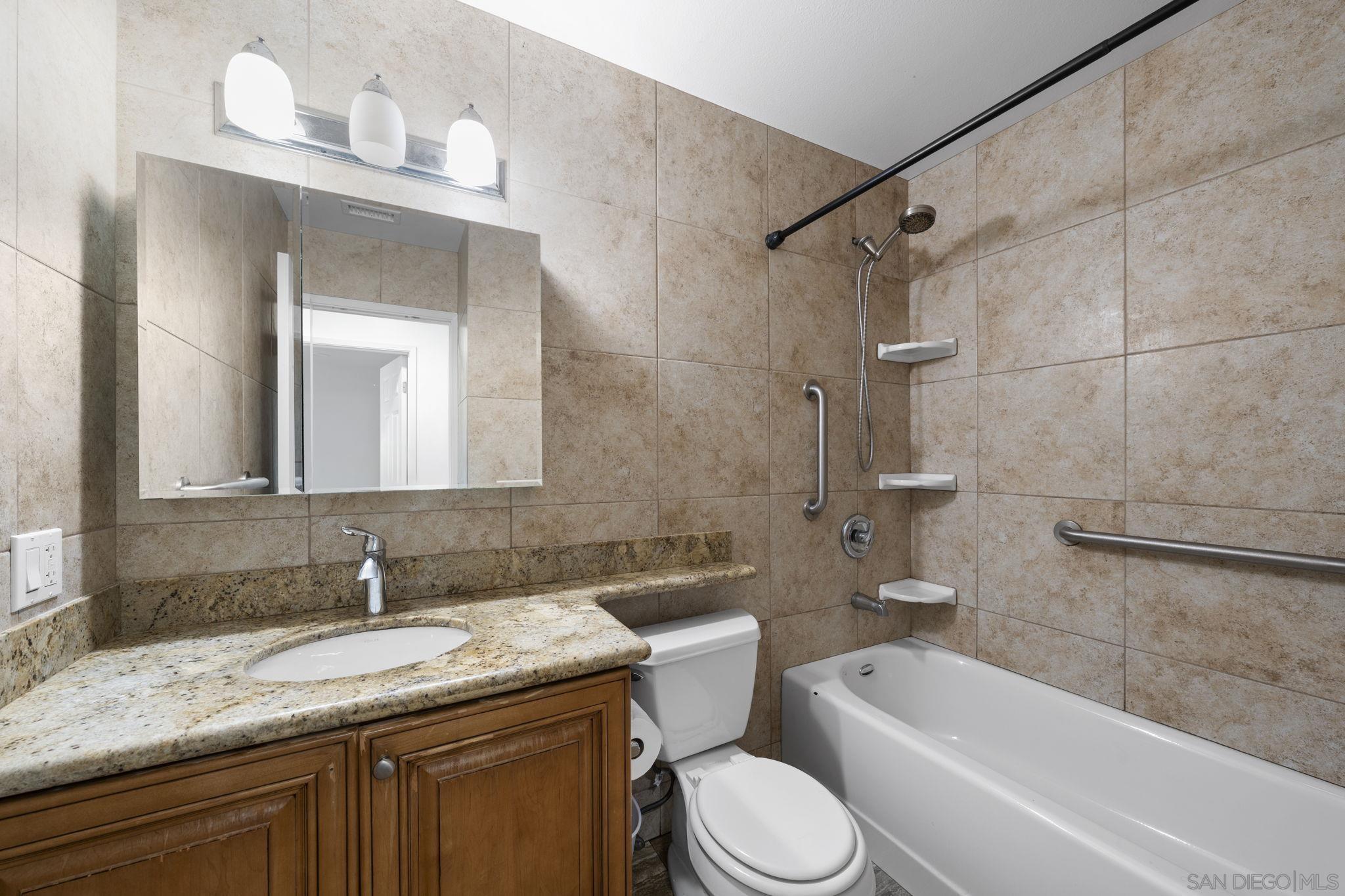 Detail Gallery Image 22 of 31 For 17382  Caminito Masada, San Diego,  CA 92127 - 4 Beds | 2/1 Baths