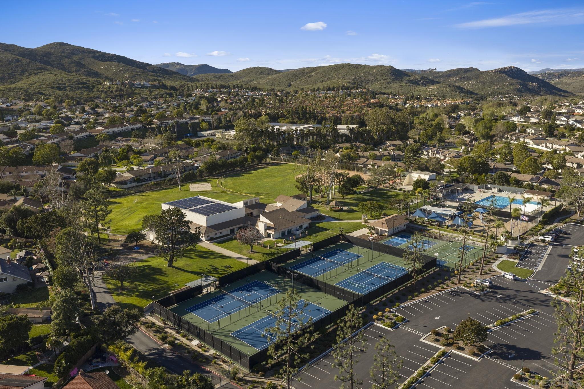 Detail Gallery Image 26 of 31 For 17382  Caminito Masada, San Diego,  CA 92127 - 4 Beds | 2/1 Baths