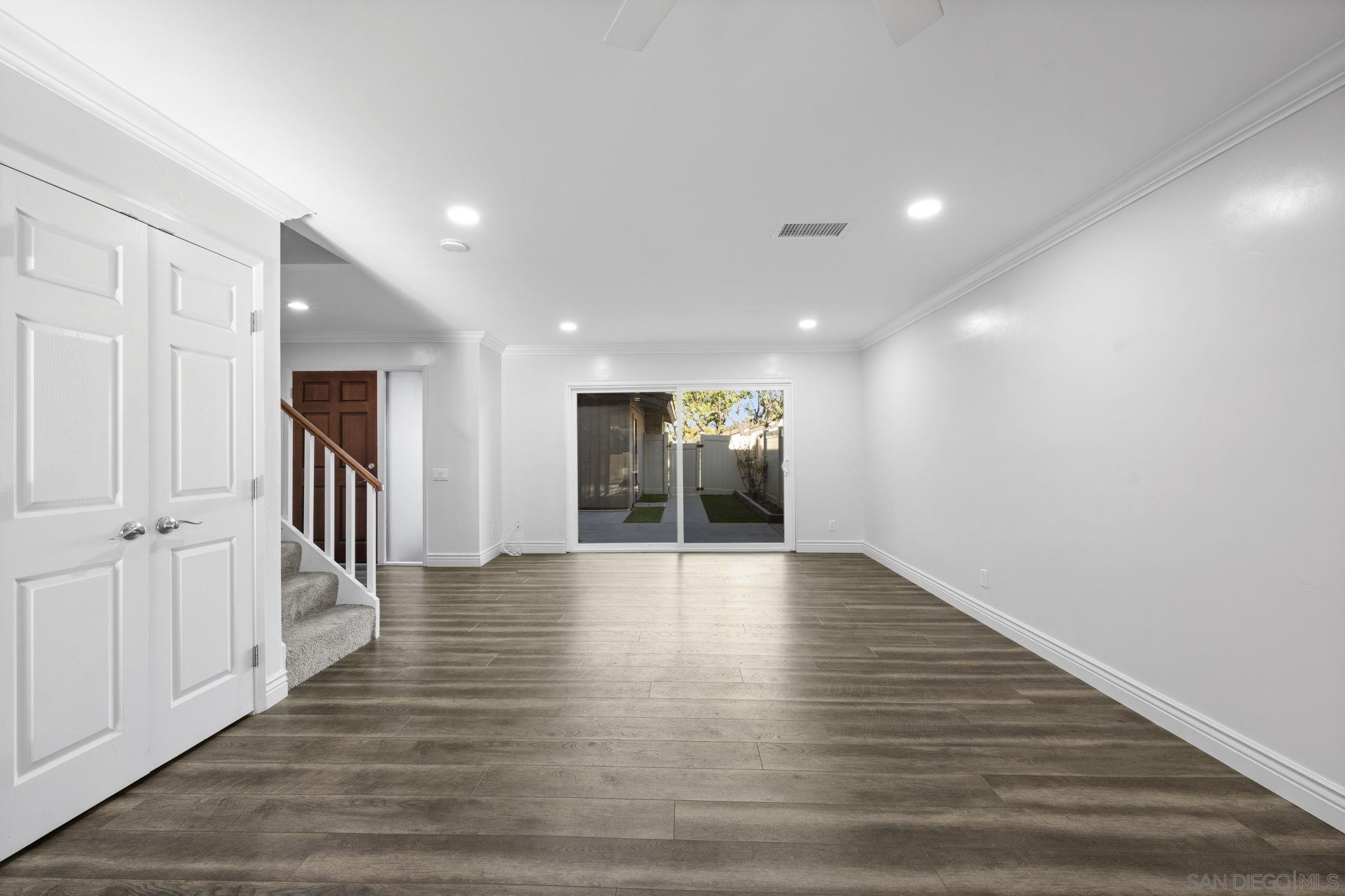 Detail Gallery Image 10 of 31 For 17382  Caminito Masada, San Diego,  CA 92127 - 4 Beds | 2/1 Baths