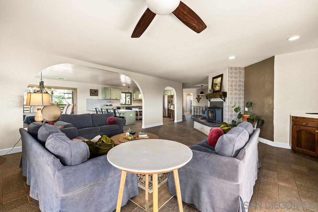 Detail Gallery Image 15 of 58 For 11725  Sierra Rojo Rd, Valley Center,  CA 92082 - 5 Beds | 3 Baths