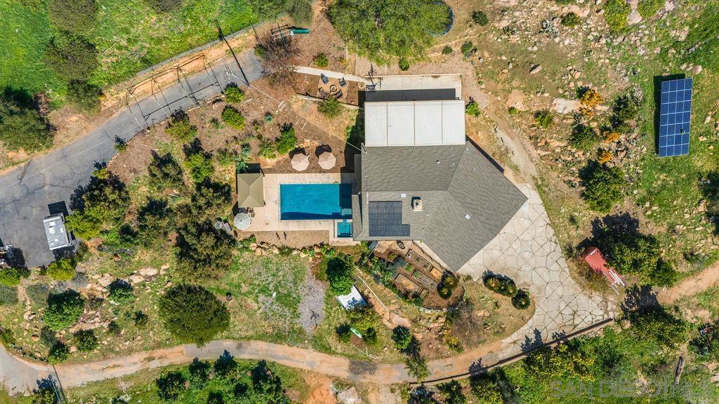 Detail Gallery Image 4 of 58 For 11725  Sierra Rojo Rd, Valley Center,  CA 92082 - 5 Beds | 3 Baths