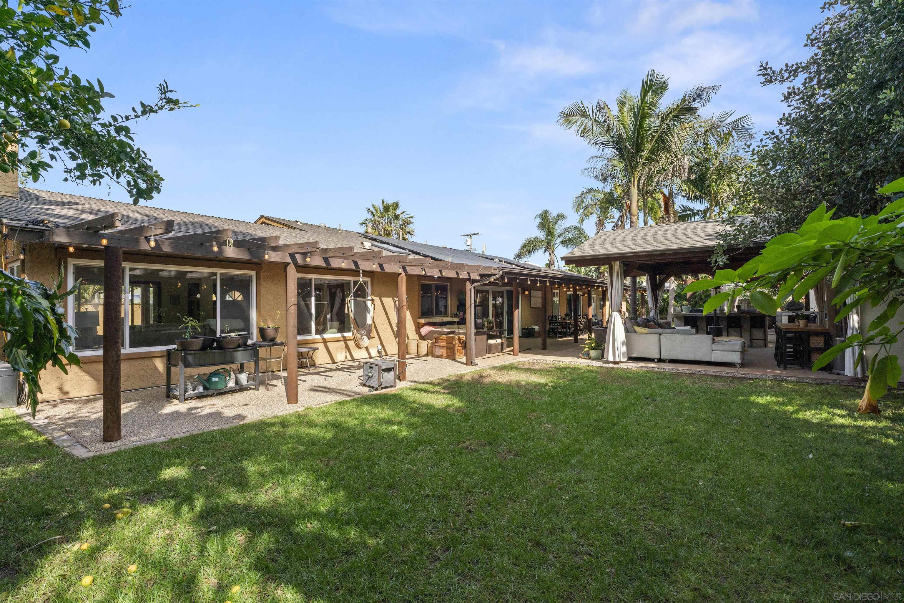 Detail Gallery Image 3 of 68 For 489  La Costa Ave., Encinitas,  CA 92024 - 6 Beds | 3/1 Baths