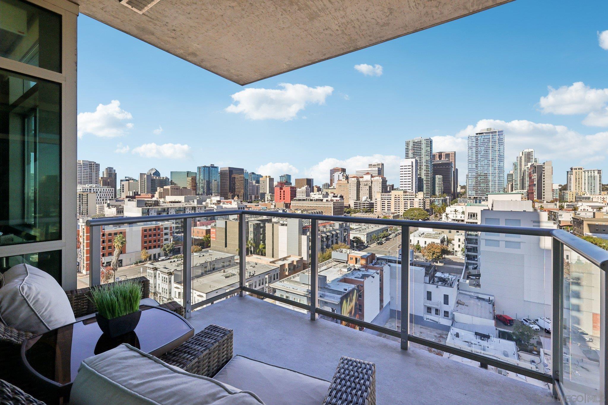 Front Image Thumbnail for SD260004609