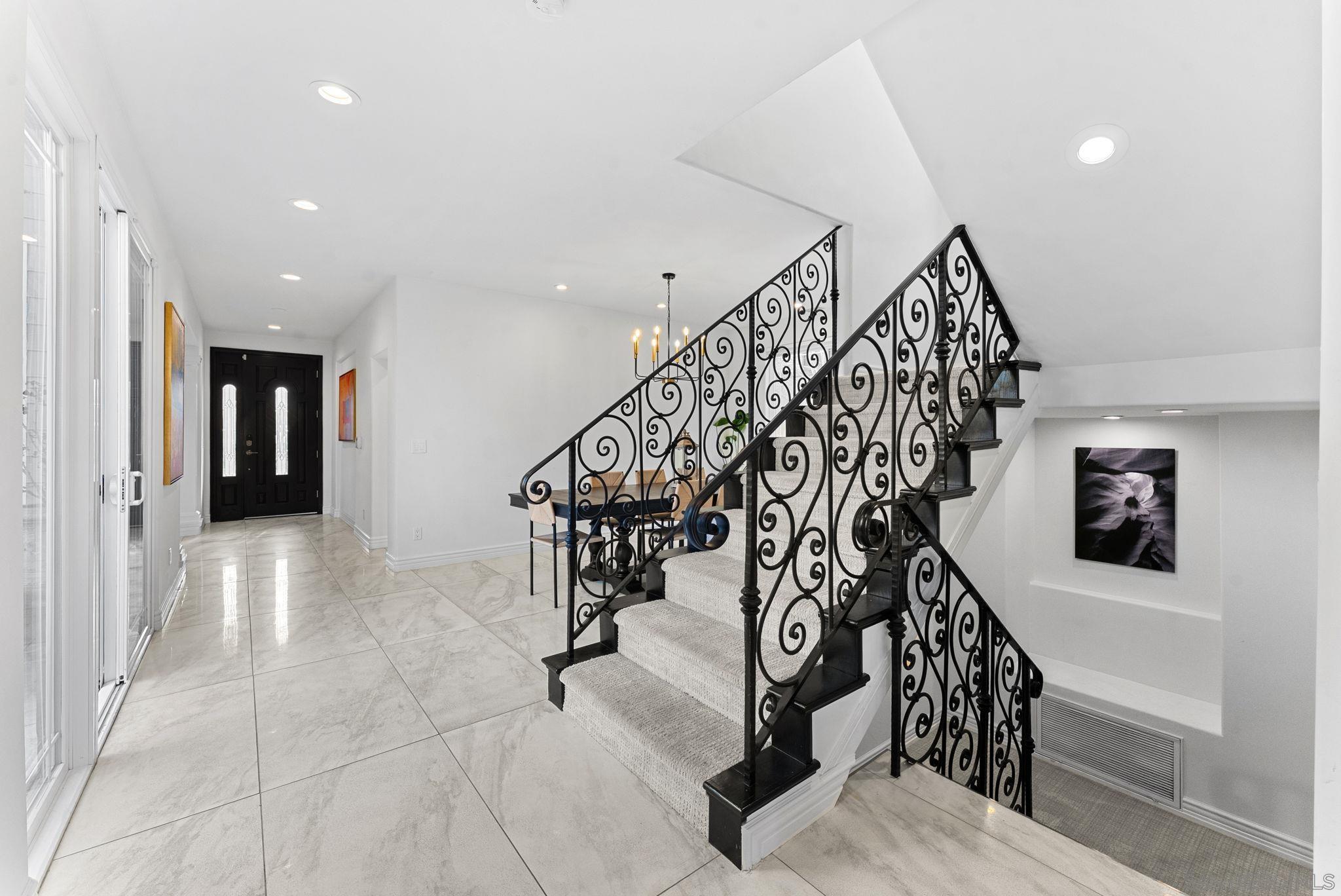 Detail Gallery Image 16 of 60 For 1550  Morenci St, San Diego,  CA 92110 - 5 Beds | 4 Baths