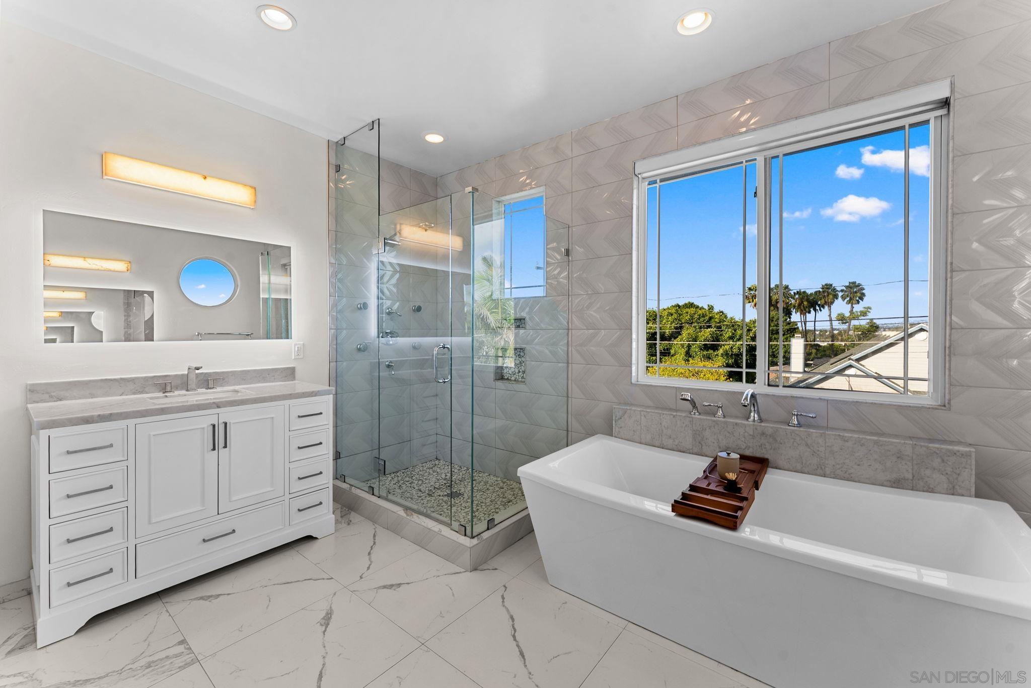 Detail Gallery Image 20 of 60 For 1550  Morenci St, San Diego,  CA 92110 - 5 Beds | 4 Baths