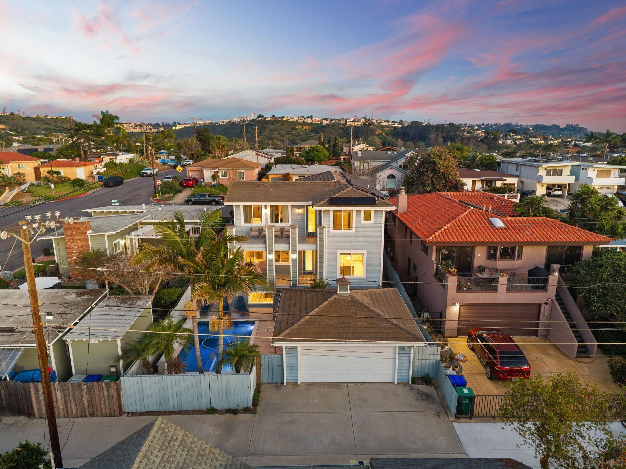 Detail Gallery Image 49 of 60 For 1550  Morenci St, San Diego,  CA 92110 - 5 Beds | 4 Baths