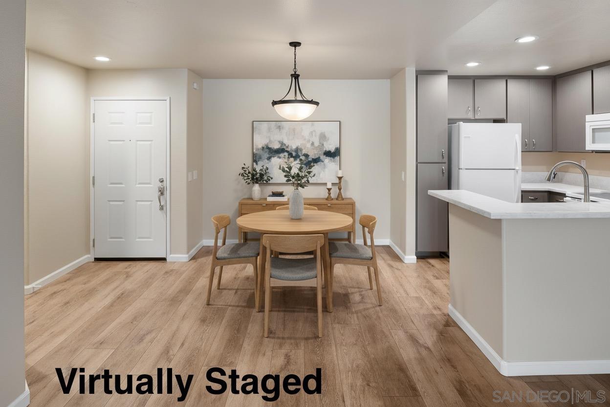 Detail Gallery Image 12 of 52 For 580  Camino De La Reina  #321,  San Diego,  CA 92108 - 2 Beds | 2 Baths