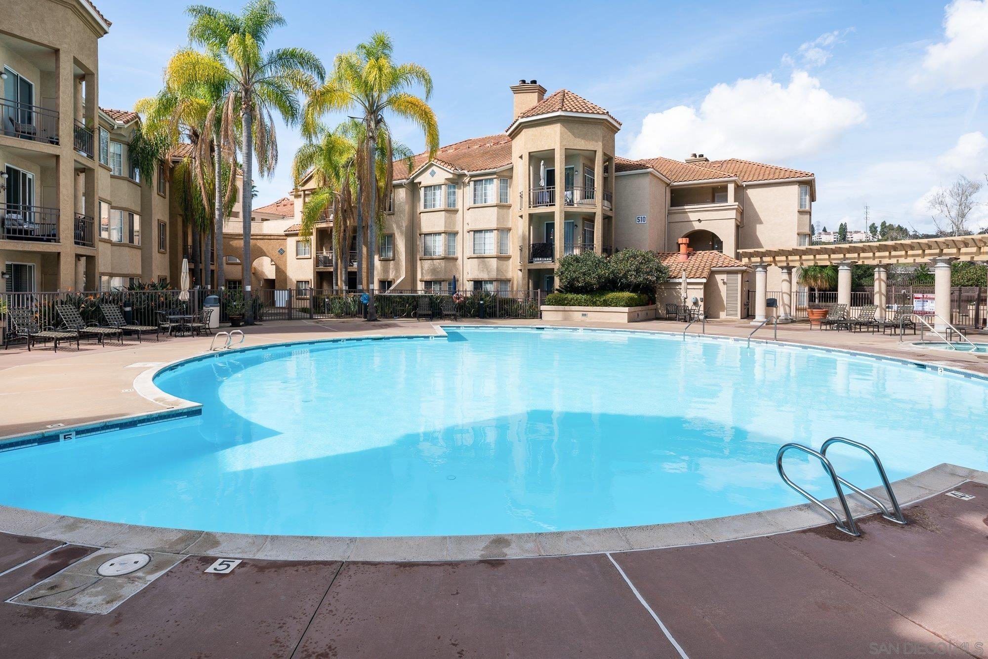 Detail Gallery Image 38 of 52 For 580  Camino De La Reina  #321,  San Diego,  CA 92108 - 2 Beds | 2 Baths