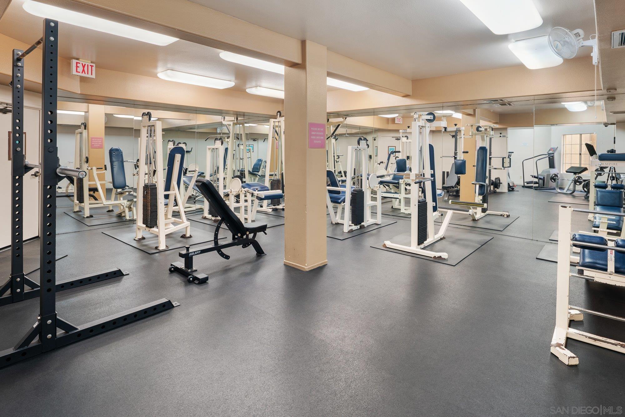 Detail Gallery Image 41 of 52 For 580  Camino De La Reina  #321,  San Diego,  CA 92108 - 2 Beds | 2 Baths