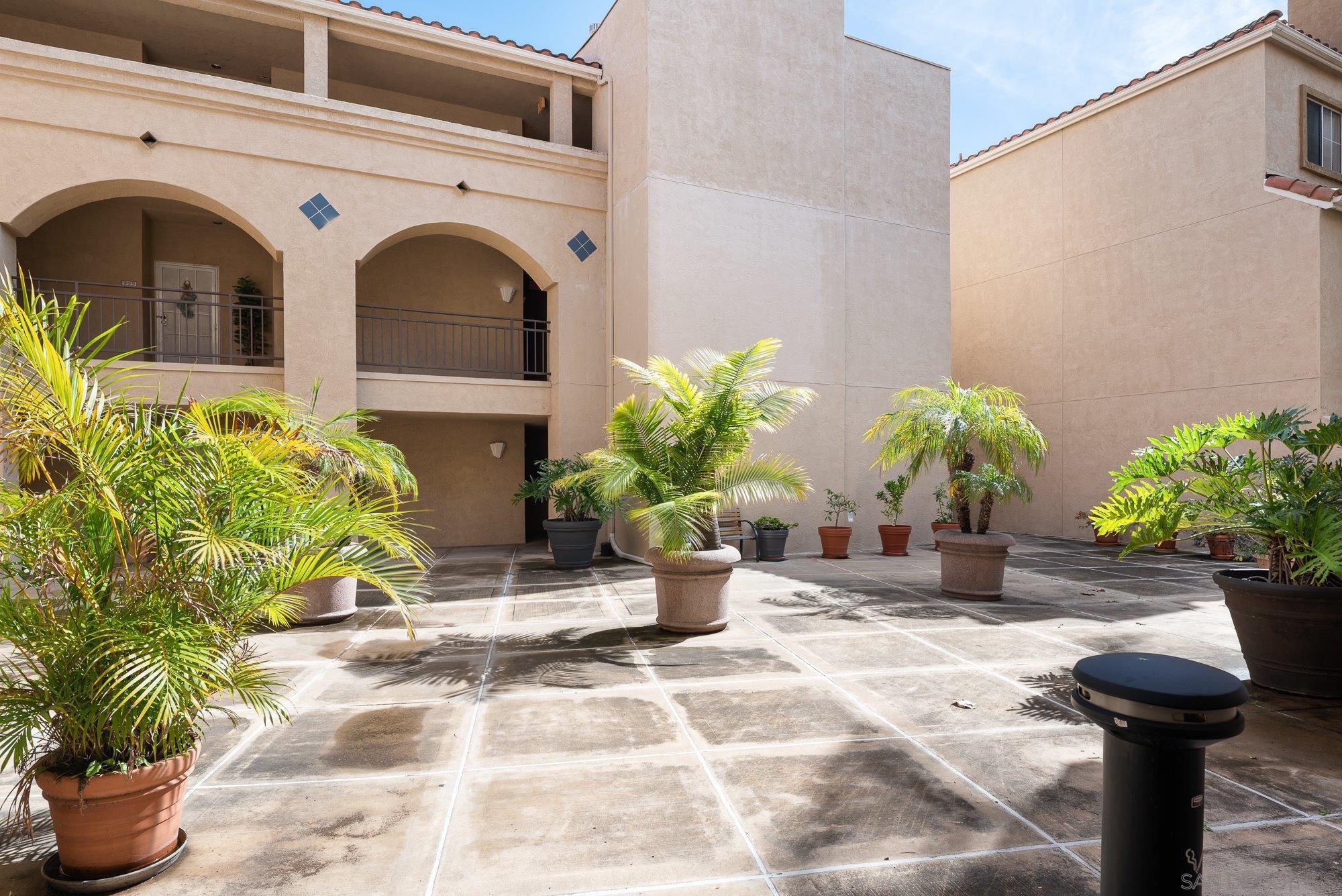 Detail Gallery Image 45 of 52 For 580  Camino De La Reina  #321,  San Diego,  CA 92108 - 2 Beds | 2 Baths