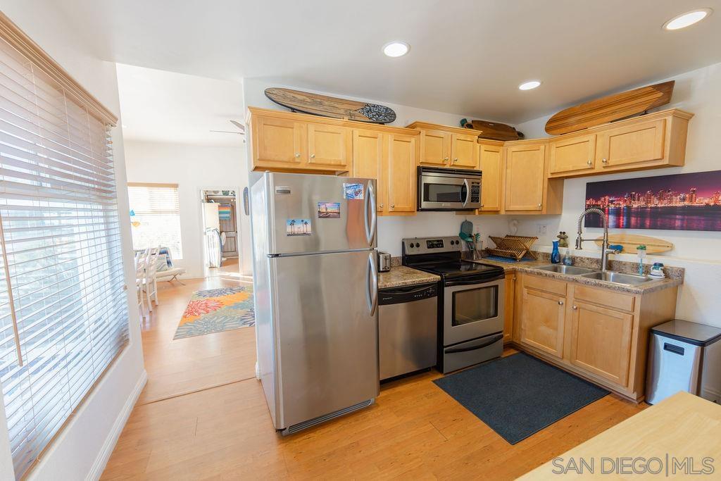 Detail Gallery Image 2 of 19 For 126  Elder, Imperial Beach,  CA 91932 - 1 Beds | 1 Baths