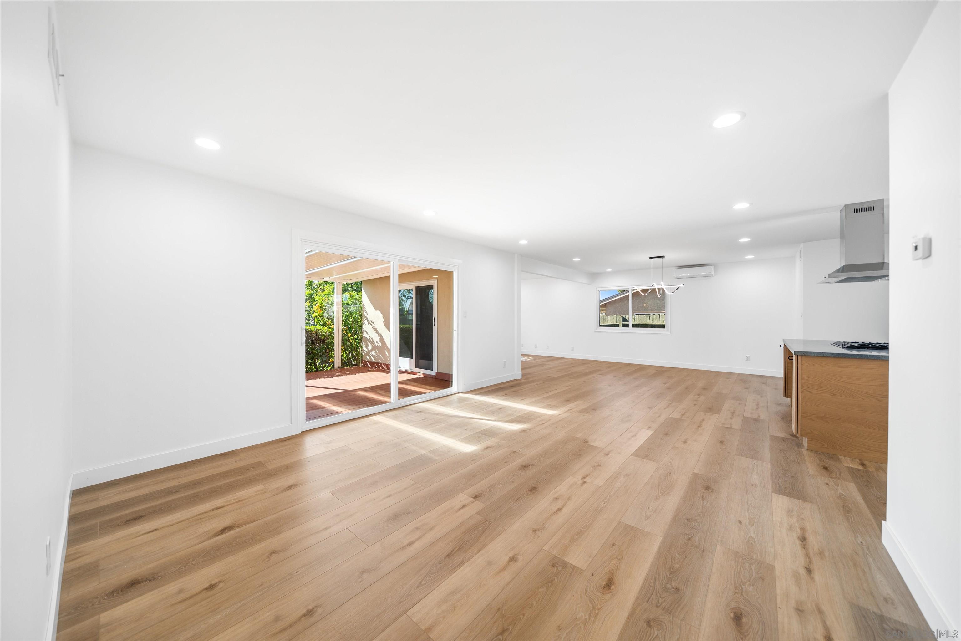 Detail Gallery Image 13 of 45 For 5017  Mount Gaywas Dr, San Diego,  CA 92117 - 3 Beds | 2 Baths