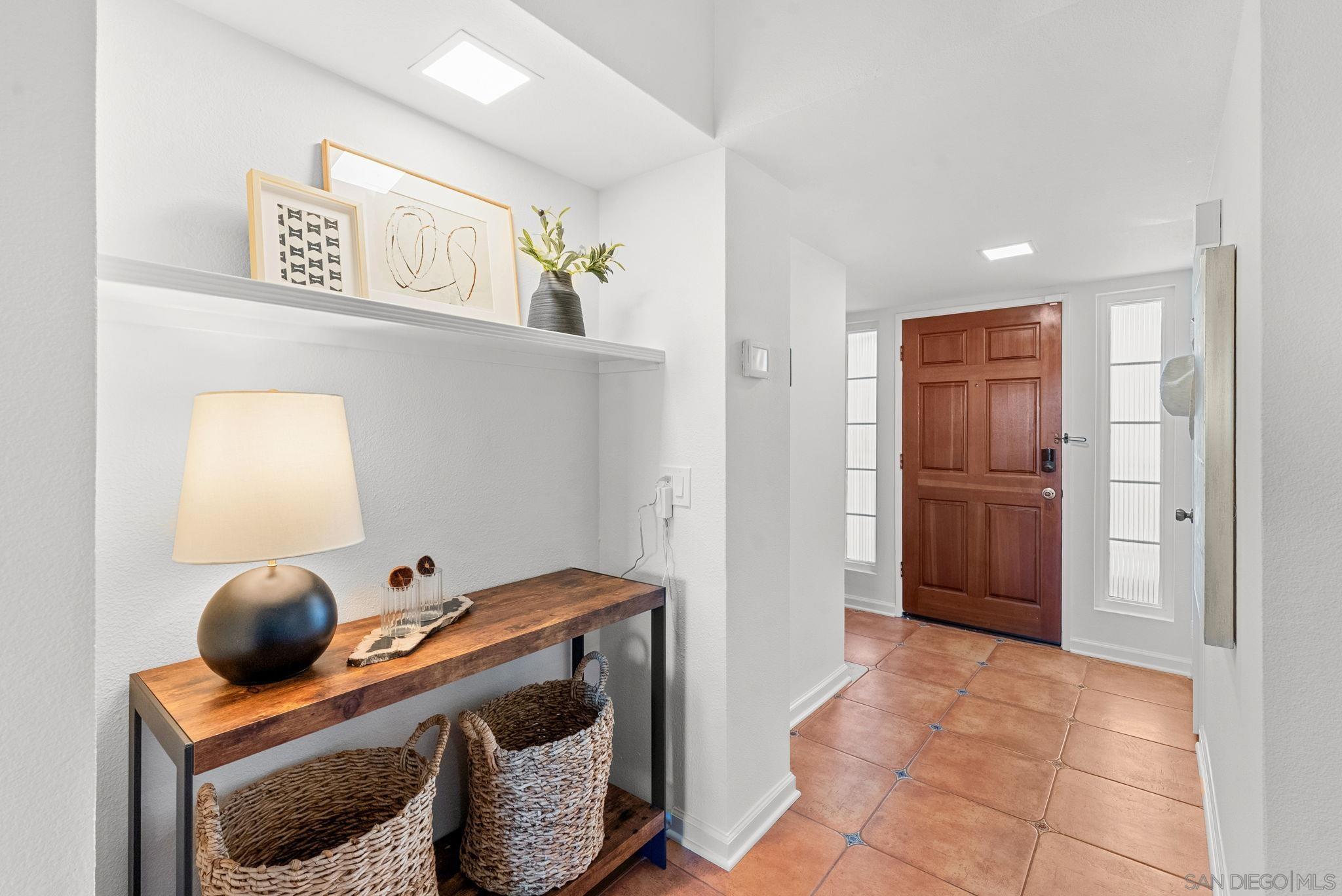 Detail Gallery Image 11 of 29 For 3131  Vista Rica, Carlsbad,  CA 92009 - 2 Beds | 2 Baths