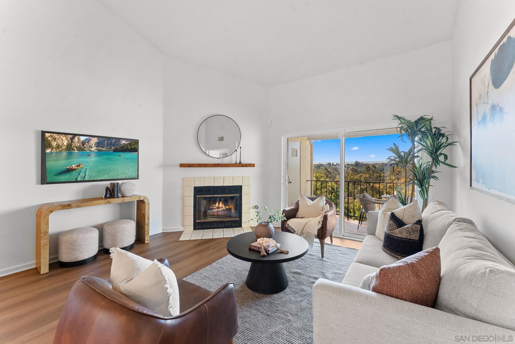 Detail Gallery Image 3 of 29 For 3131  Vista Rica, Carlsbad,  CA 92009 - 2 Beds | 2 Baths