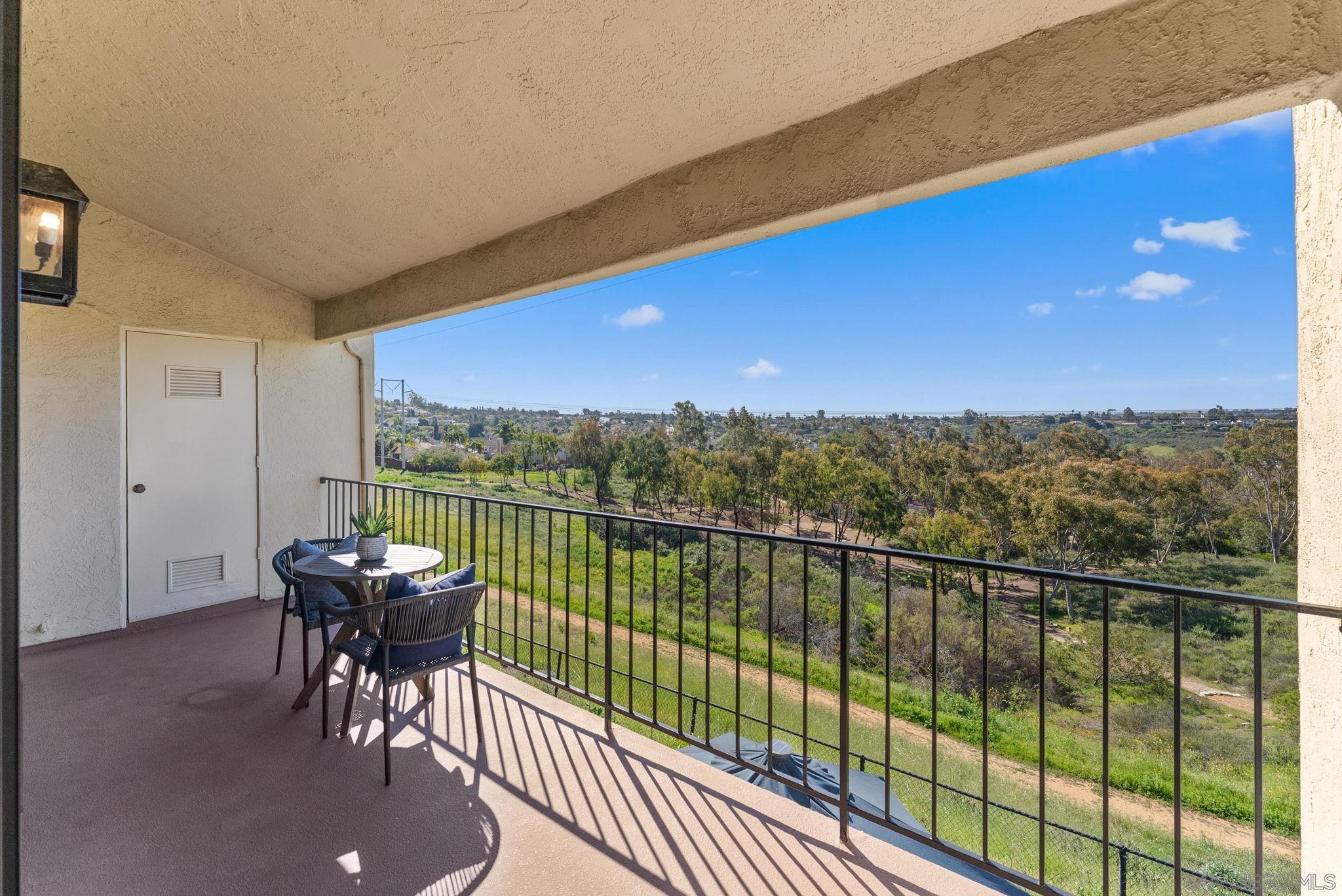 Detail Gallery Image 21 of 29 For 3131  Vista Rica, Carlsbad,  CA 92009 - 2 Beds | 2 Baths