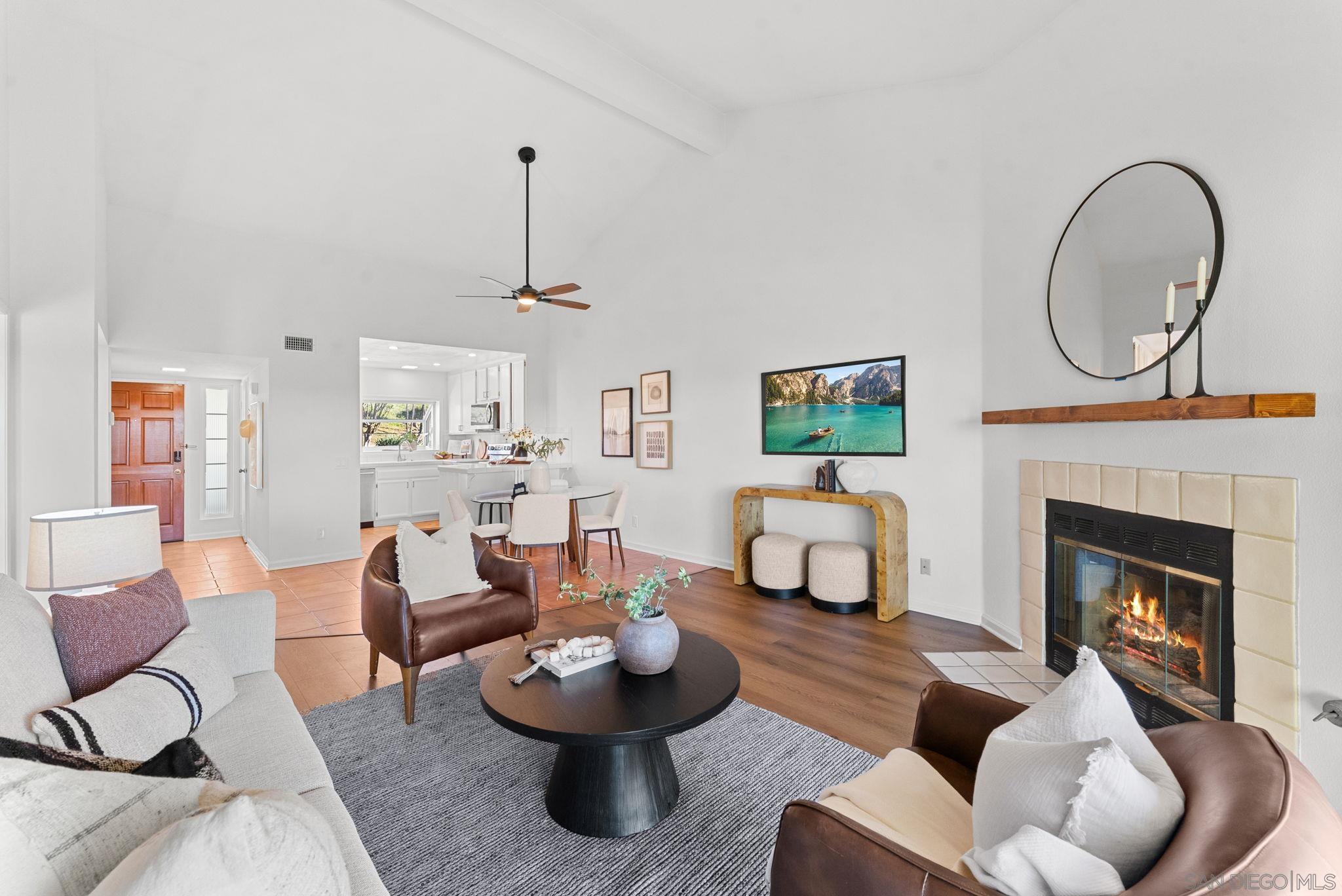 Detail Gallery Image 5 of 29 For 3131  Vista Rica, Carlsbad,  CA 92009 - 2 Beds | 2 Baths