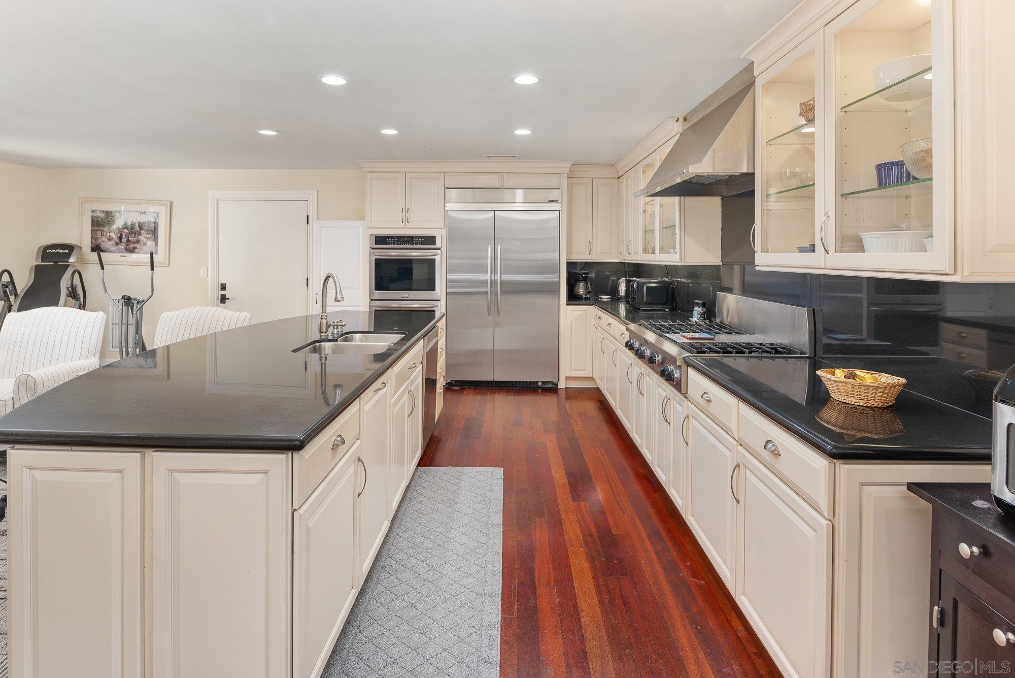 Detail Gallery Image 2 of 42 For 2855 N Victoria Dr, Alpine,  CA 91901 - 3 Beds | 2 Baths