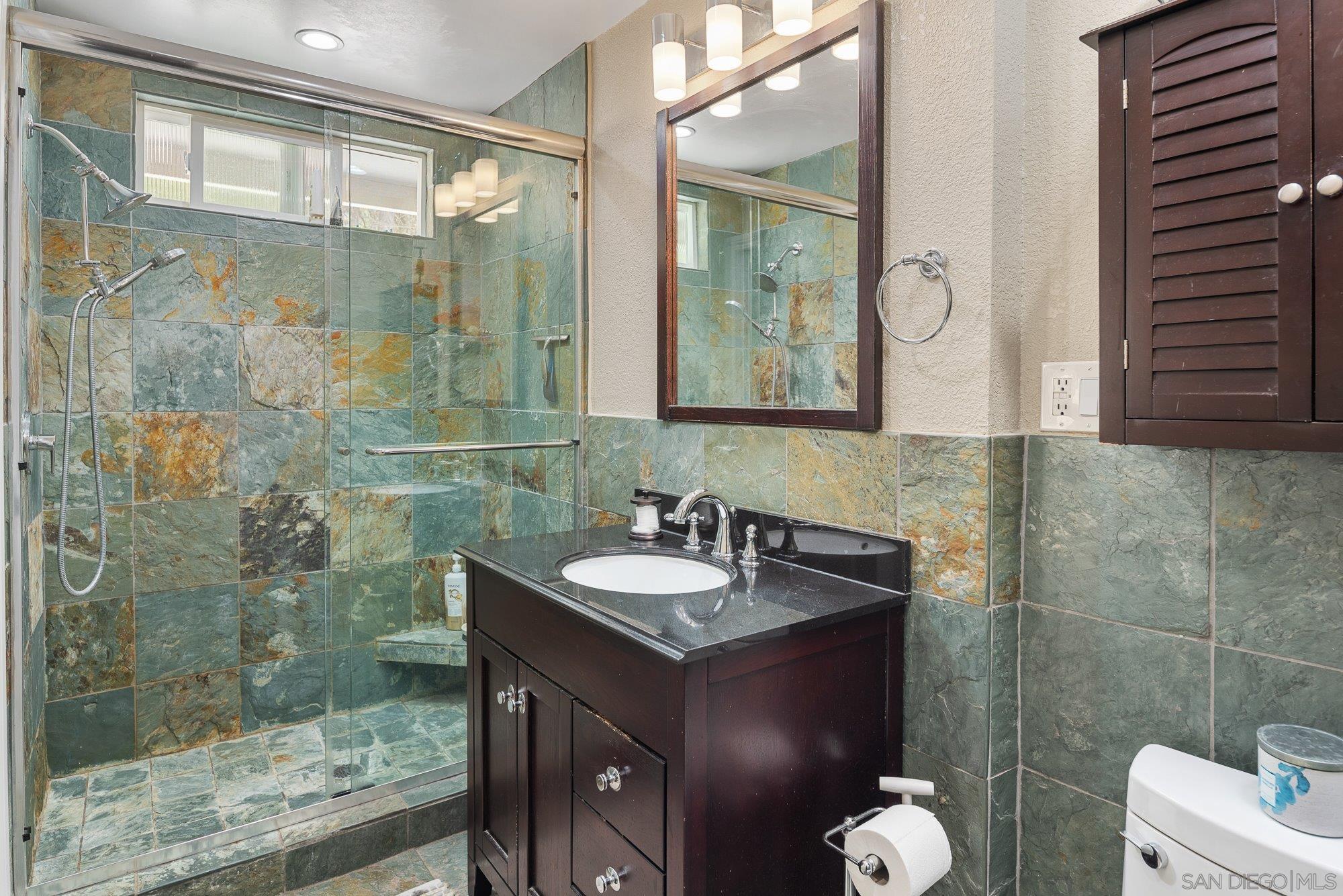 Detail Gallery Image 16 of 42 For 2855 N Victoria Dr, Alpine,  CA 91901 - 3 Beds | 2 Baths