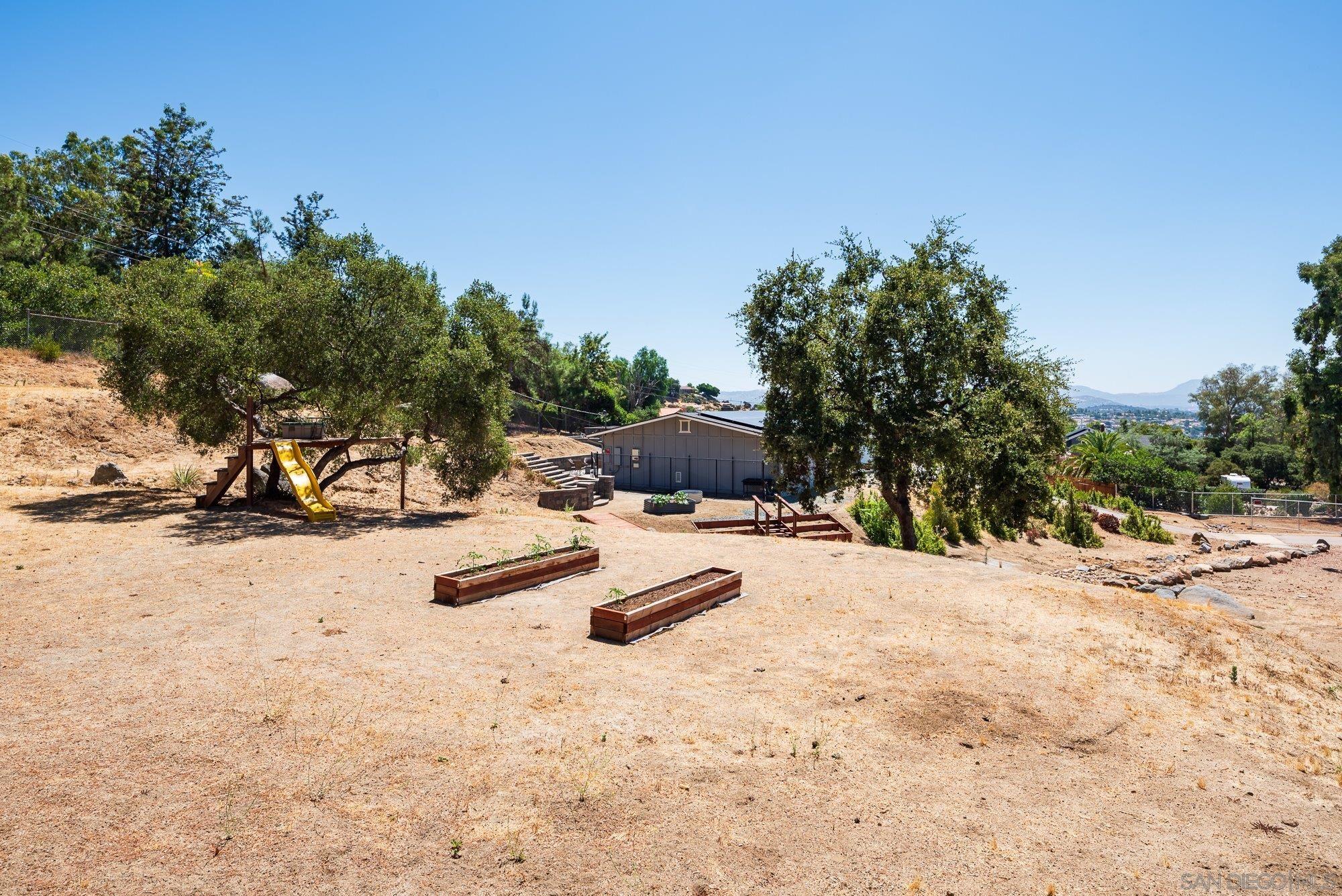 Detail Gallery Image 29 of 42 For 2855 N Victoria Dr, Alpine,  CA 91901 - 3 Beds | 2 Baths