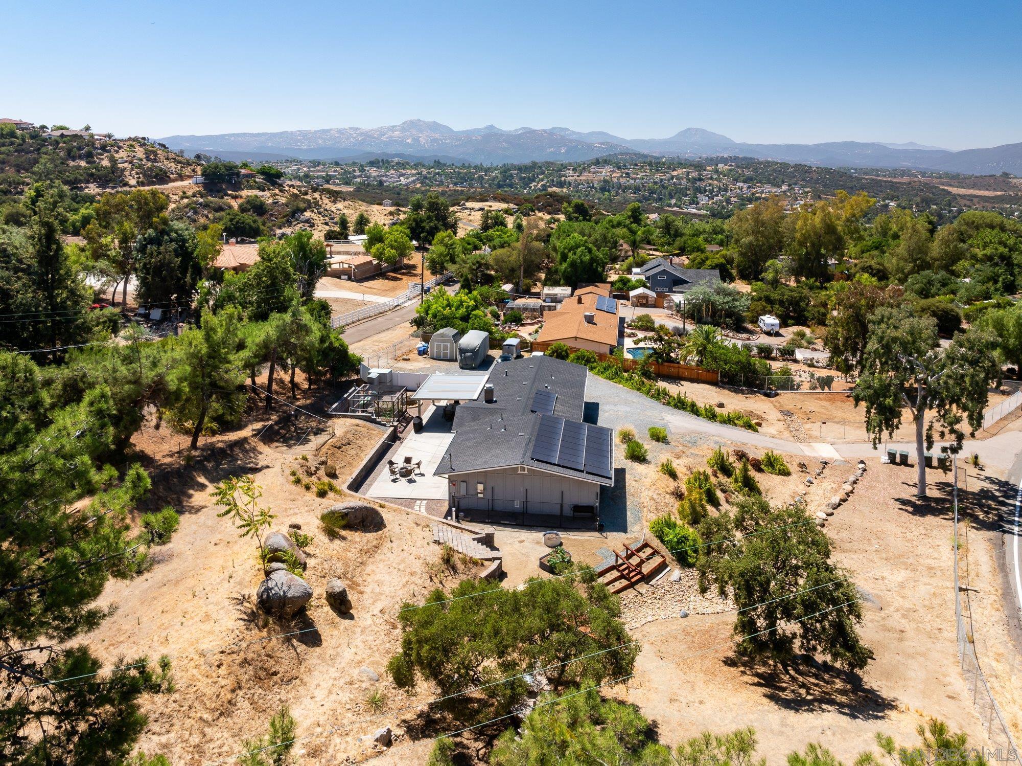 Detail Gallery Image 40 of 42 For 2855 N Victoria Dr, Alpine,  CA 91901 - 3 Beds | 2 Baths