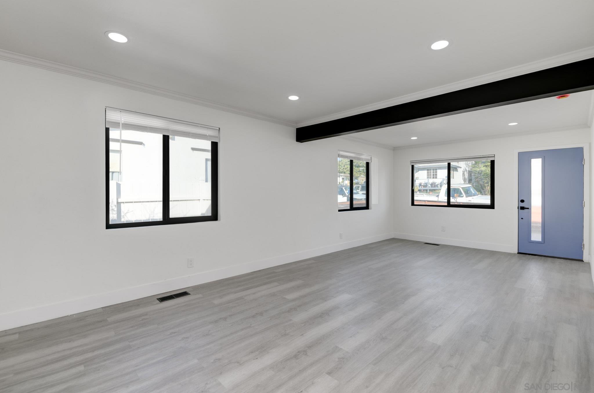 Detail Gallery Image 3 of 18 For 1948  Westinghouse St, San Diego,  CA 92111 - 3 Beds | 2 Baths