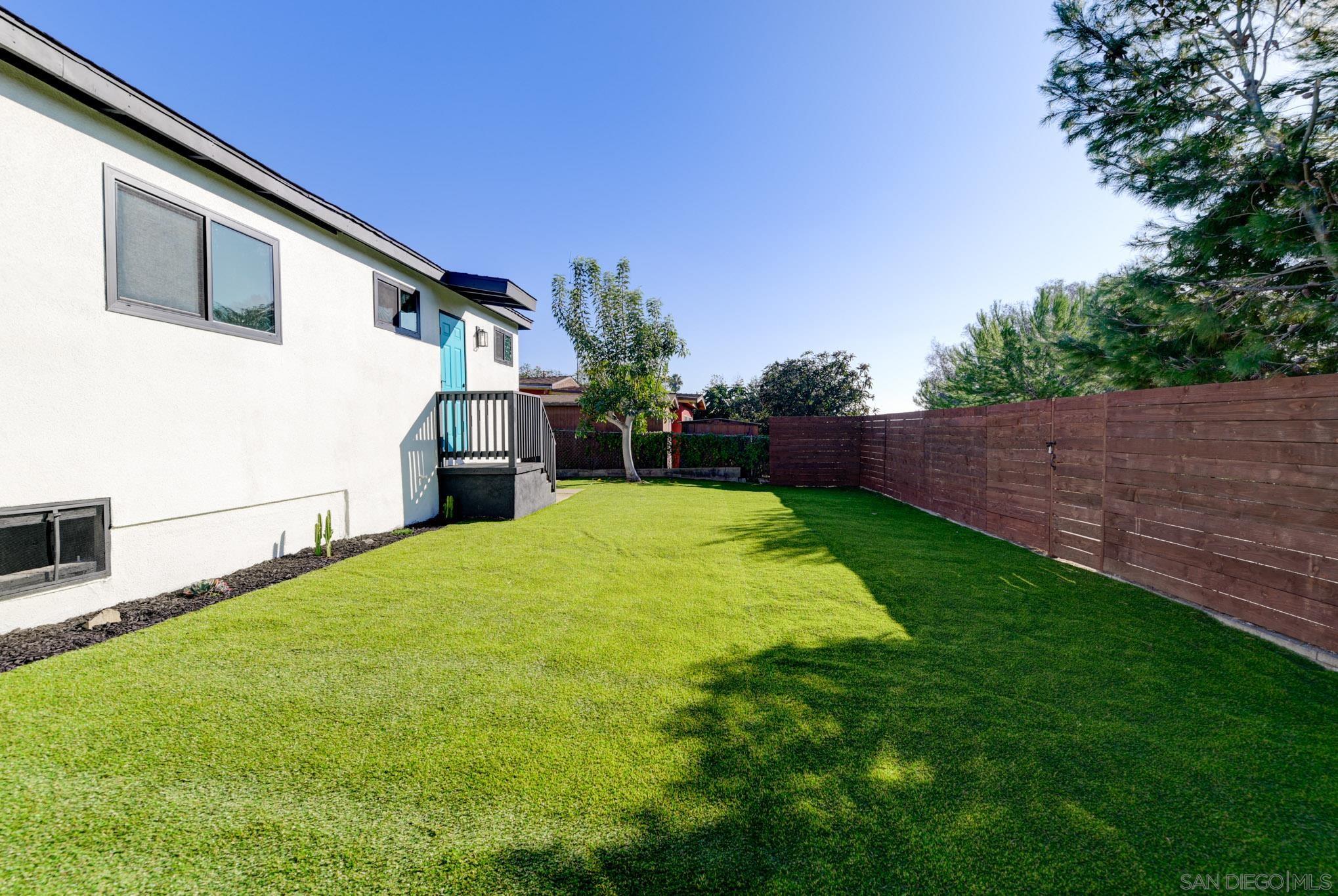 Detail Gallery Image 6 of 18 For 1948  Westinghouse St, San Diego,  CA 92111 - 3 Beds | 2 Baths