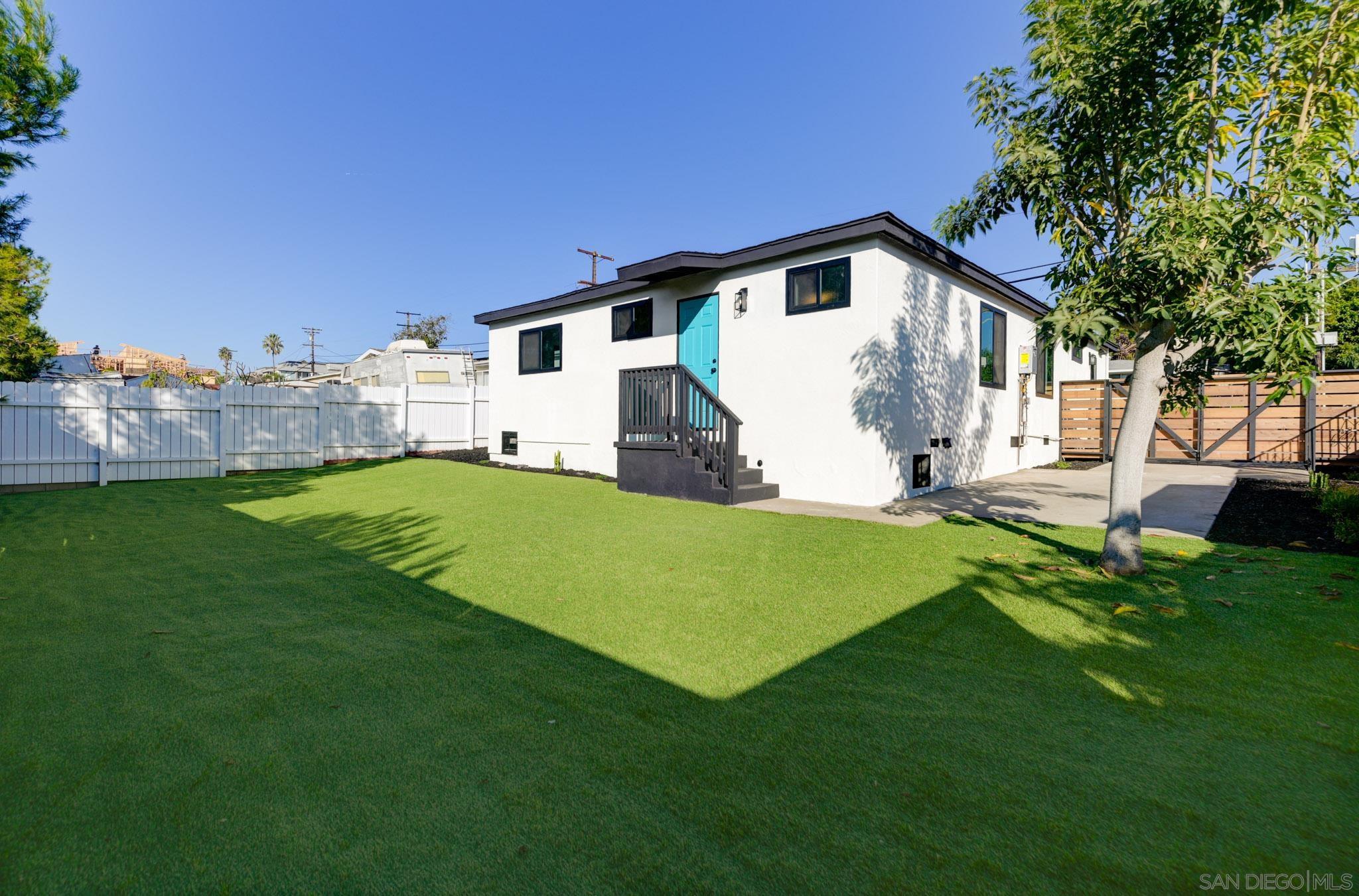 Detail Gallery Image 7 of 18 For 1948  Westinghouse St, San Diego,  CA 92111 - 3 Beds | 2 Baths