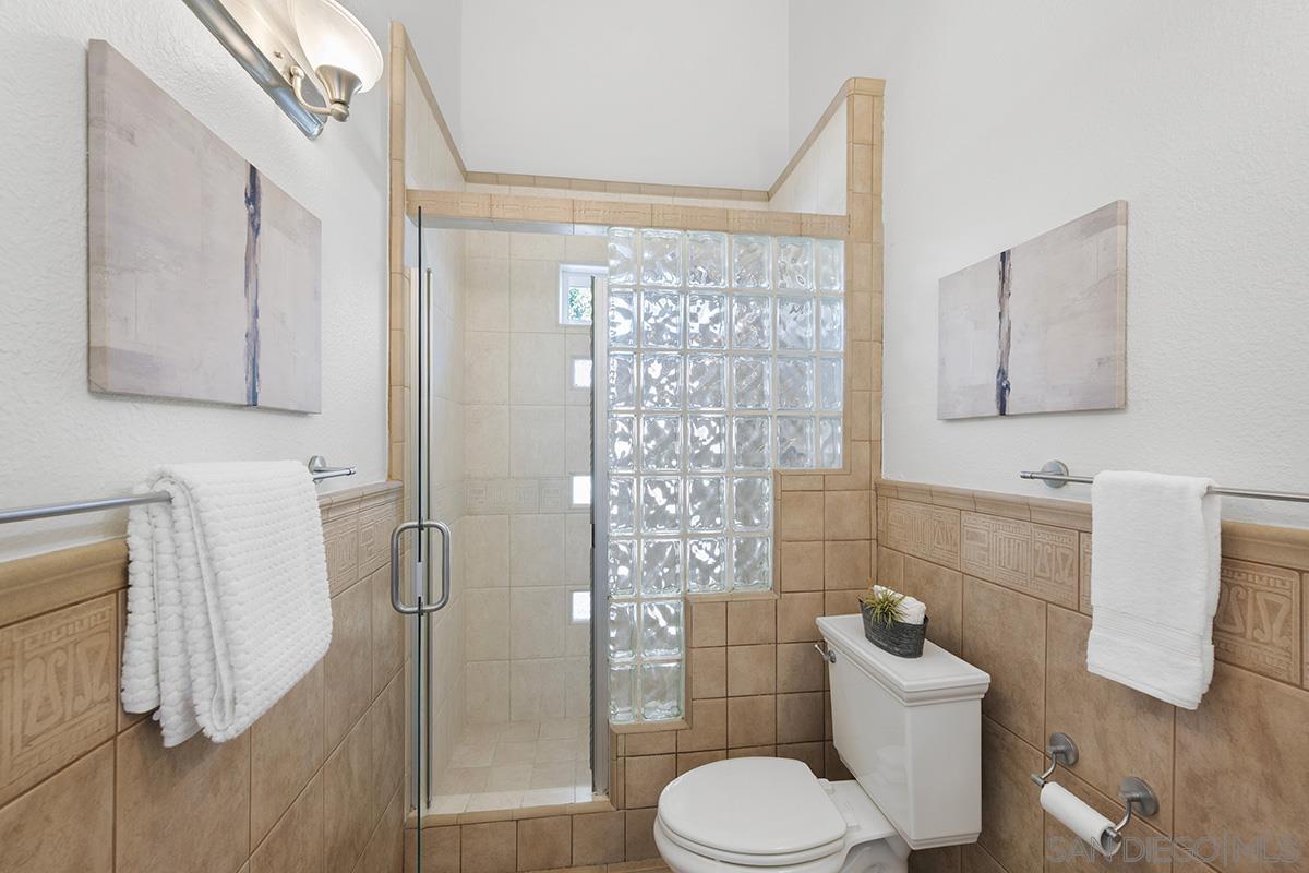 Detail Gallery Image 18 of 28 For 4463  Bancroft Street, San Diego,  CA 92116 - 2 Beds | 2 Baths