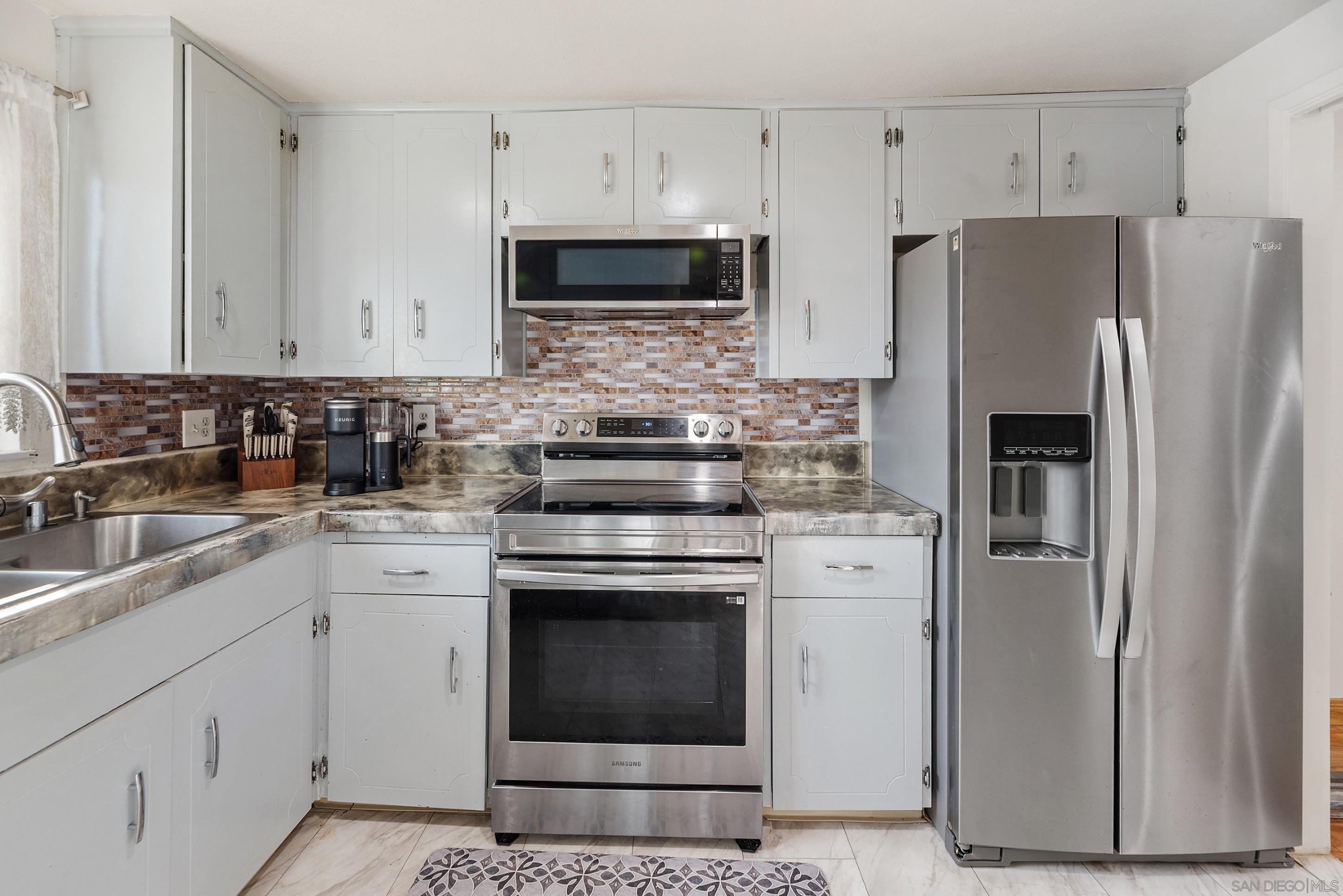 Detail Gallery Image 16 of 42 For 12130  Rancho Bernardo Rd  #B,  San Diego,  CA 92128 - 2 Beds | 2 Baths