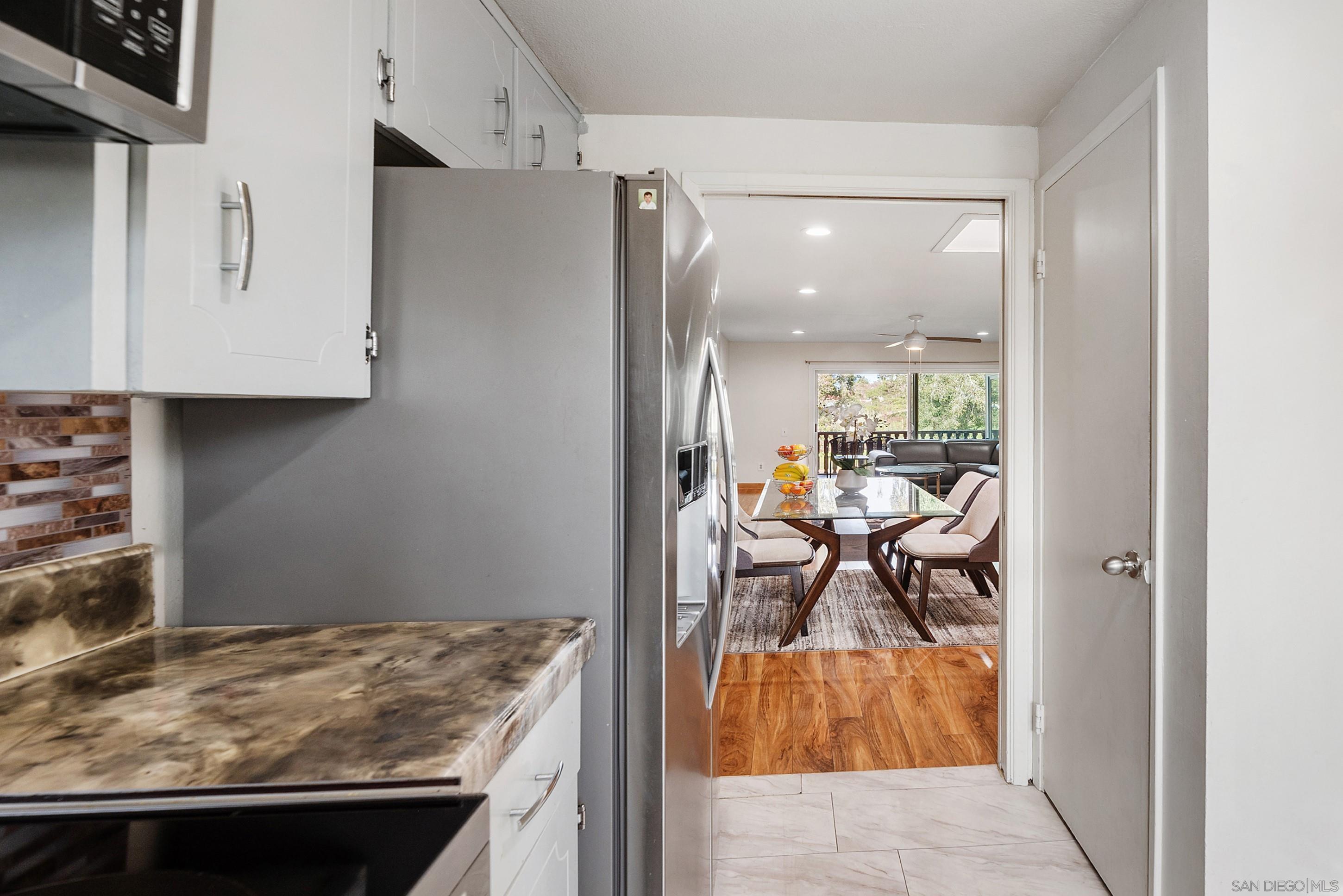 Detail Gallery Image 18 of 42 For 12130  Rancho Bernardo Rd  #B,  San Diego,  CA 92128 - 2 Beds | 2 Baths