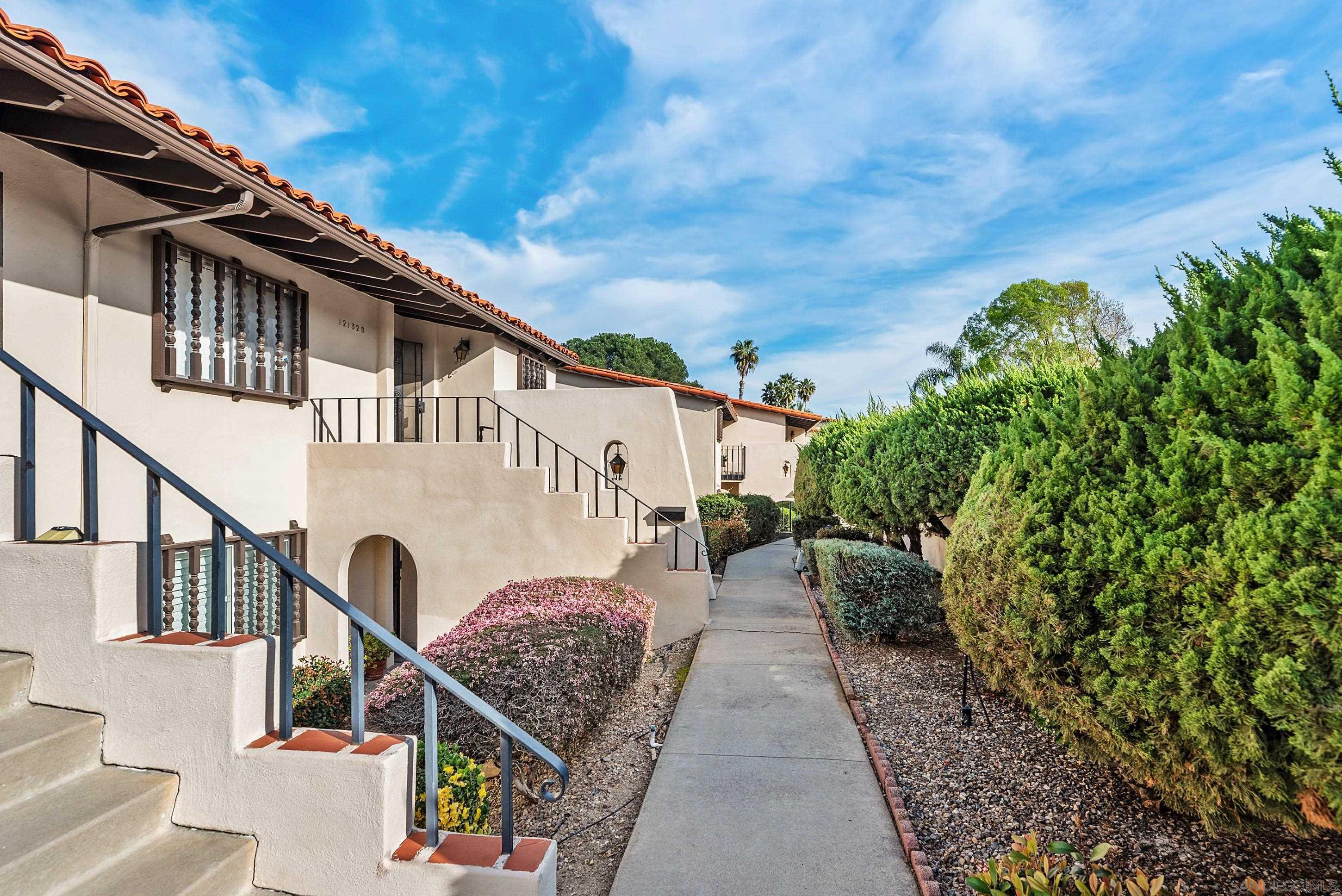 Detail Gallery Image 32 of 42 For 12130  Rancho Bernardo Rd  #B,  San Diego,  CA 92128 - 2 Beds | 2 Baths