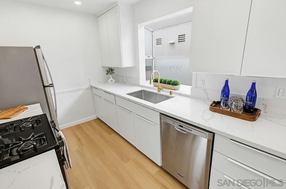 Detail Gallery Image 18 of 58 For 3116  Groton Way  #2,  San Diego,  CA 92110 - 3 Beds | 2 Baths