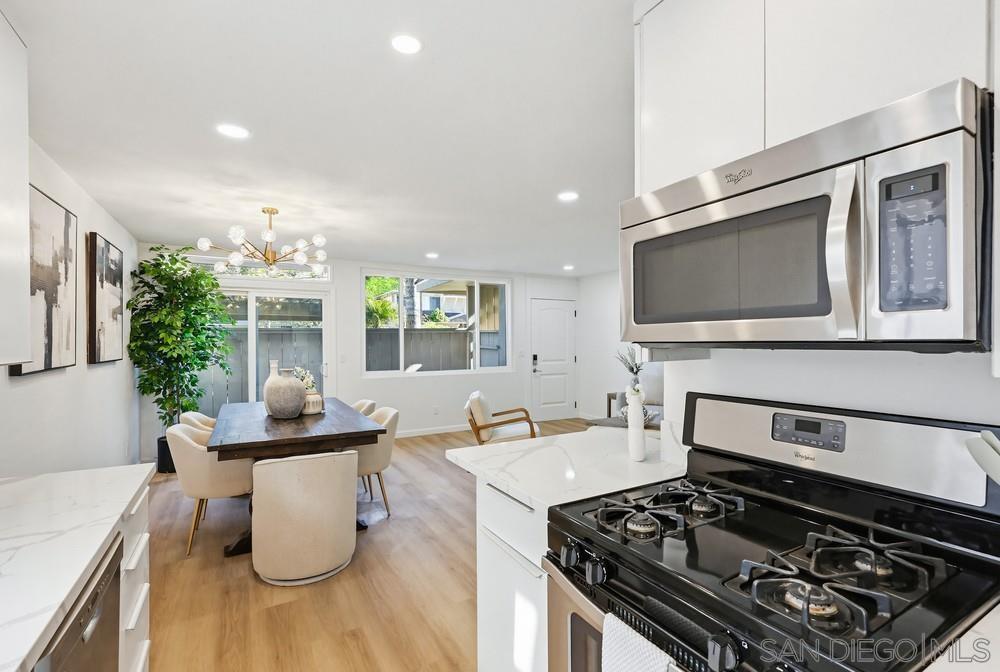 Detail Gallery Image 21 of 58 For 3116  Groton Way  #2,  San Diego,  CA 92110 - 3 Beds | 2 Baths